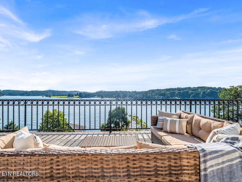 1325 Windridge Road Friendsville TN 37737