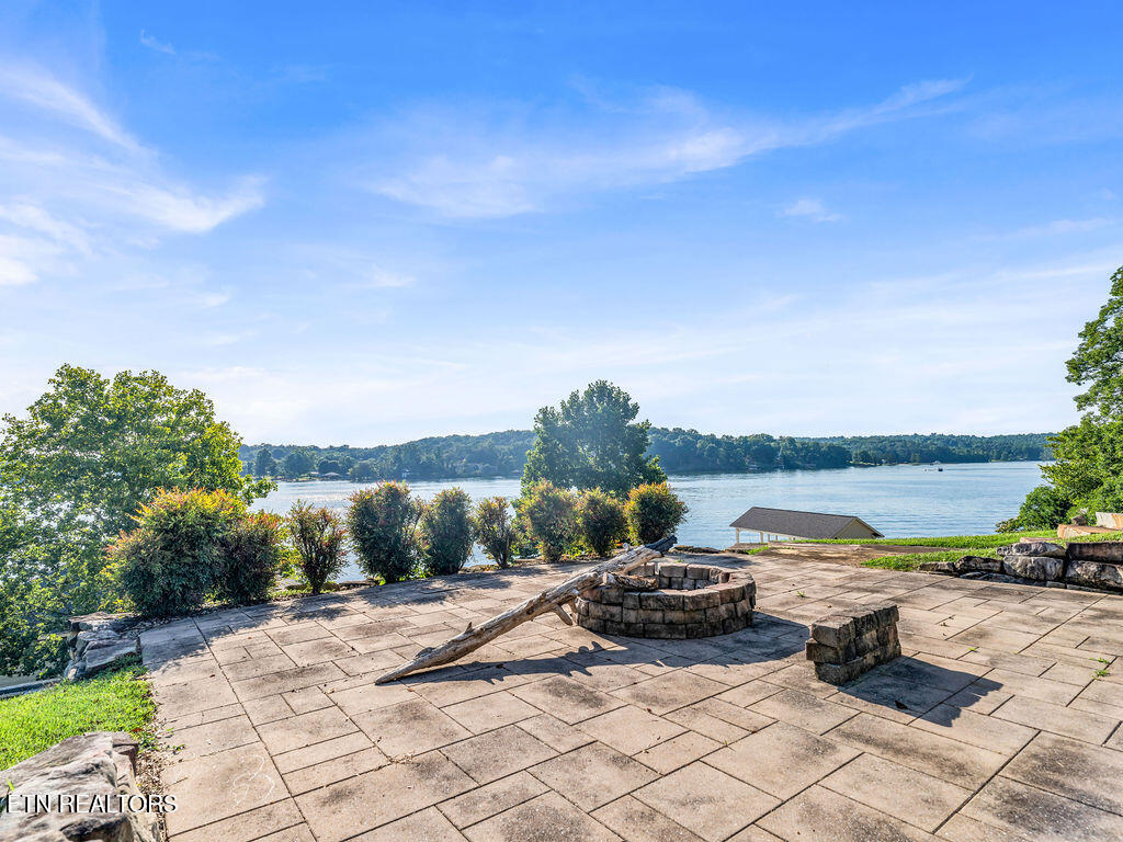 1325 Windridge Road Friendsville TN 37737