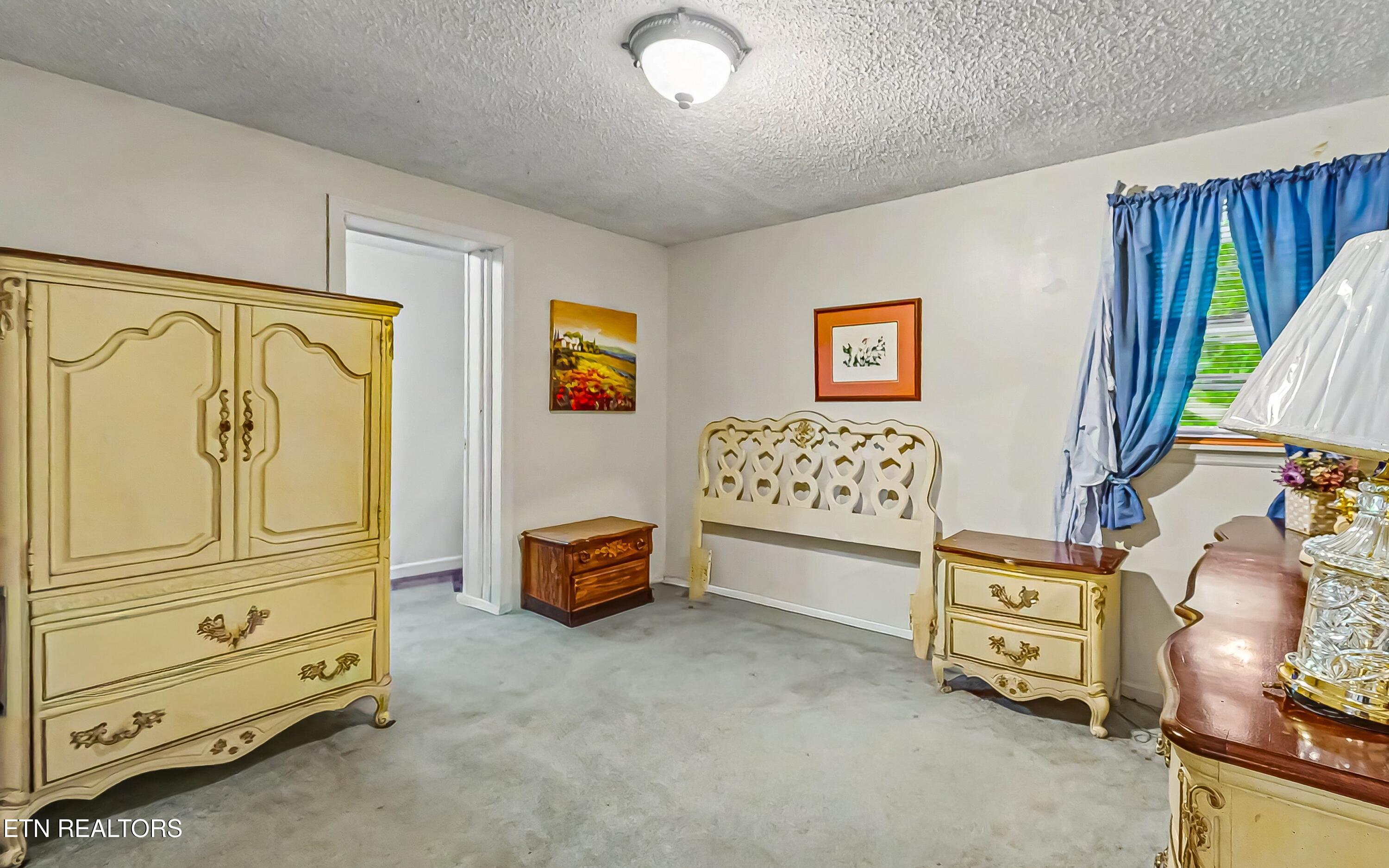 130 Old Knoxville Highway Oliver Springs TN 37840