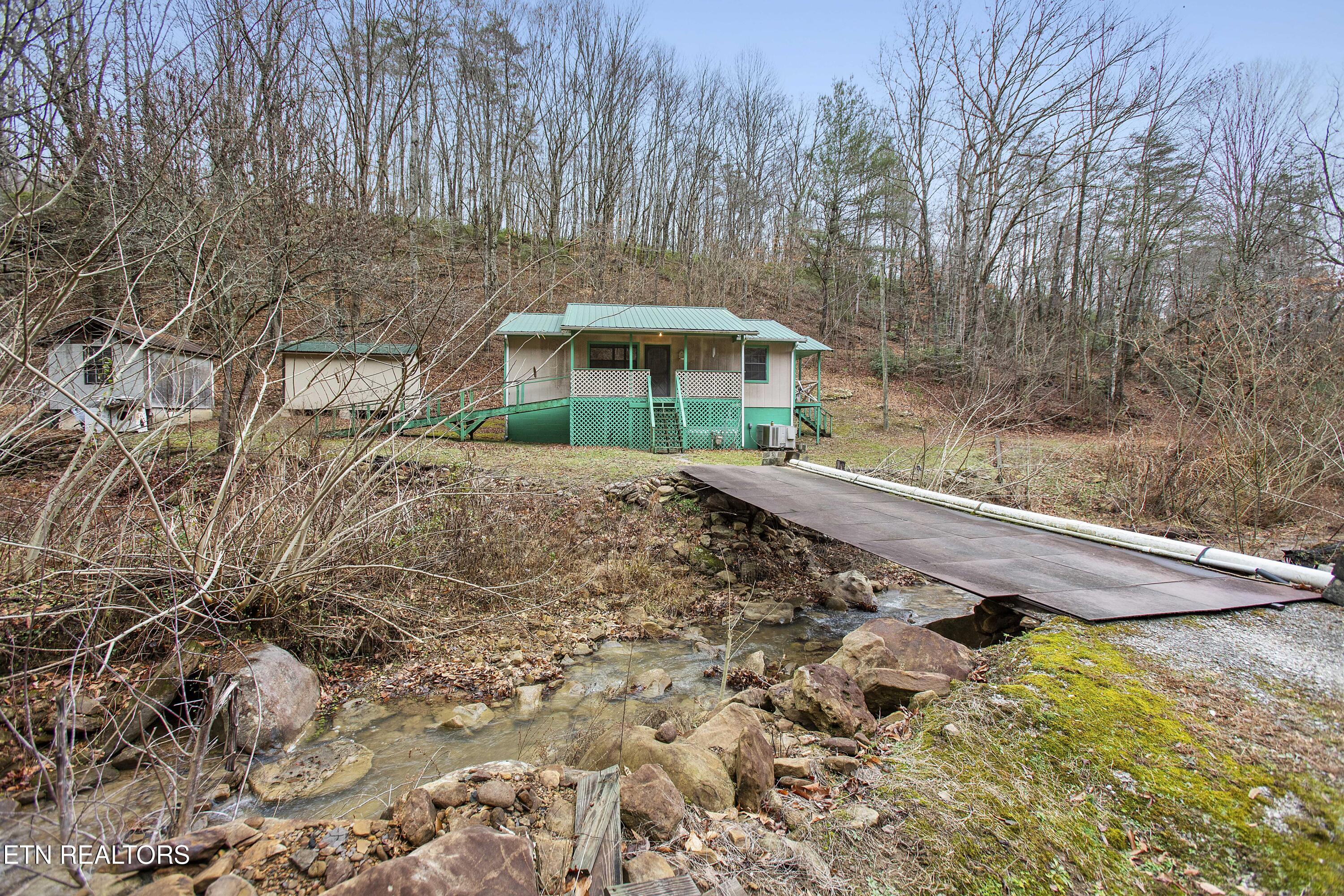 176 Pearly Ward Lane Caryville TN 37714