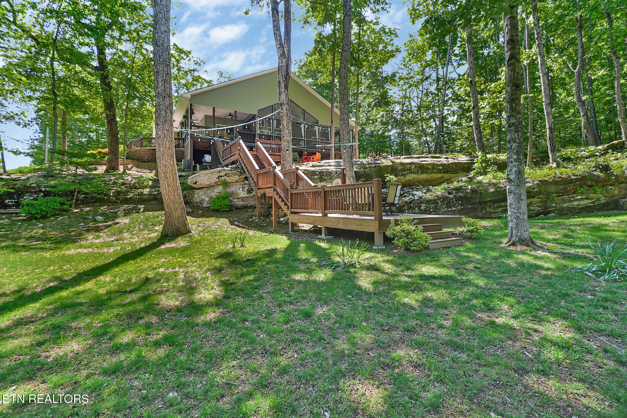 123 Leinster Lane Crossville TN 38558