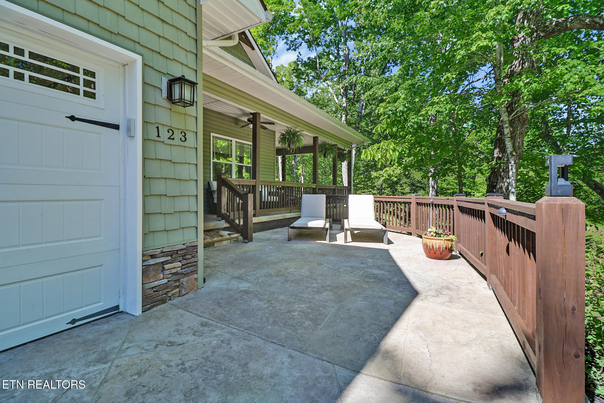 123 Leinster Lane Crossville TN 38558