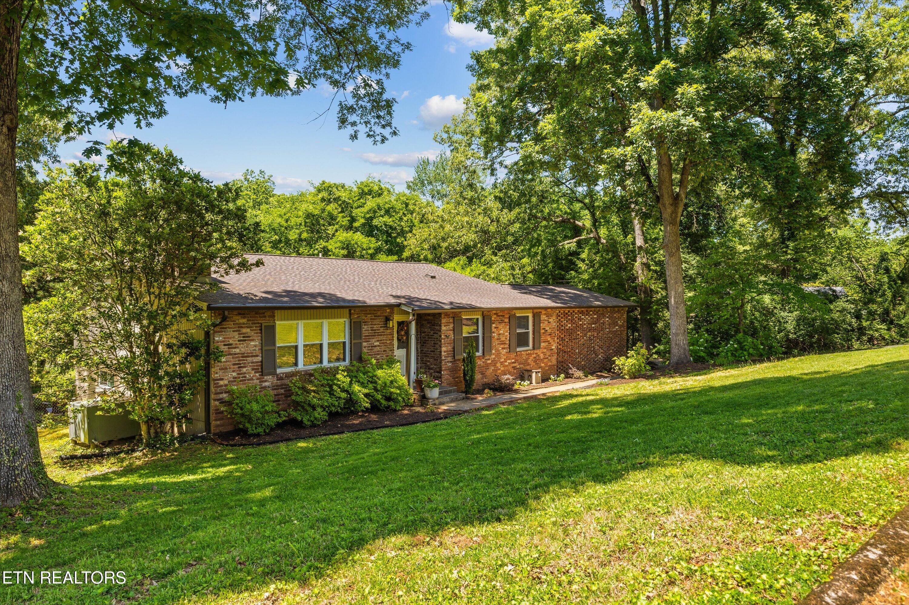 1605 Arbor Vitea Drive Knoxville TN 37919