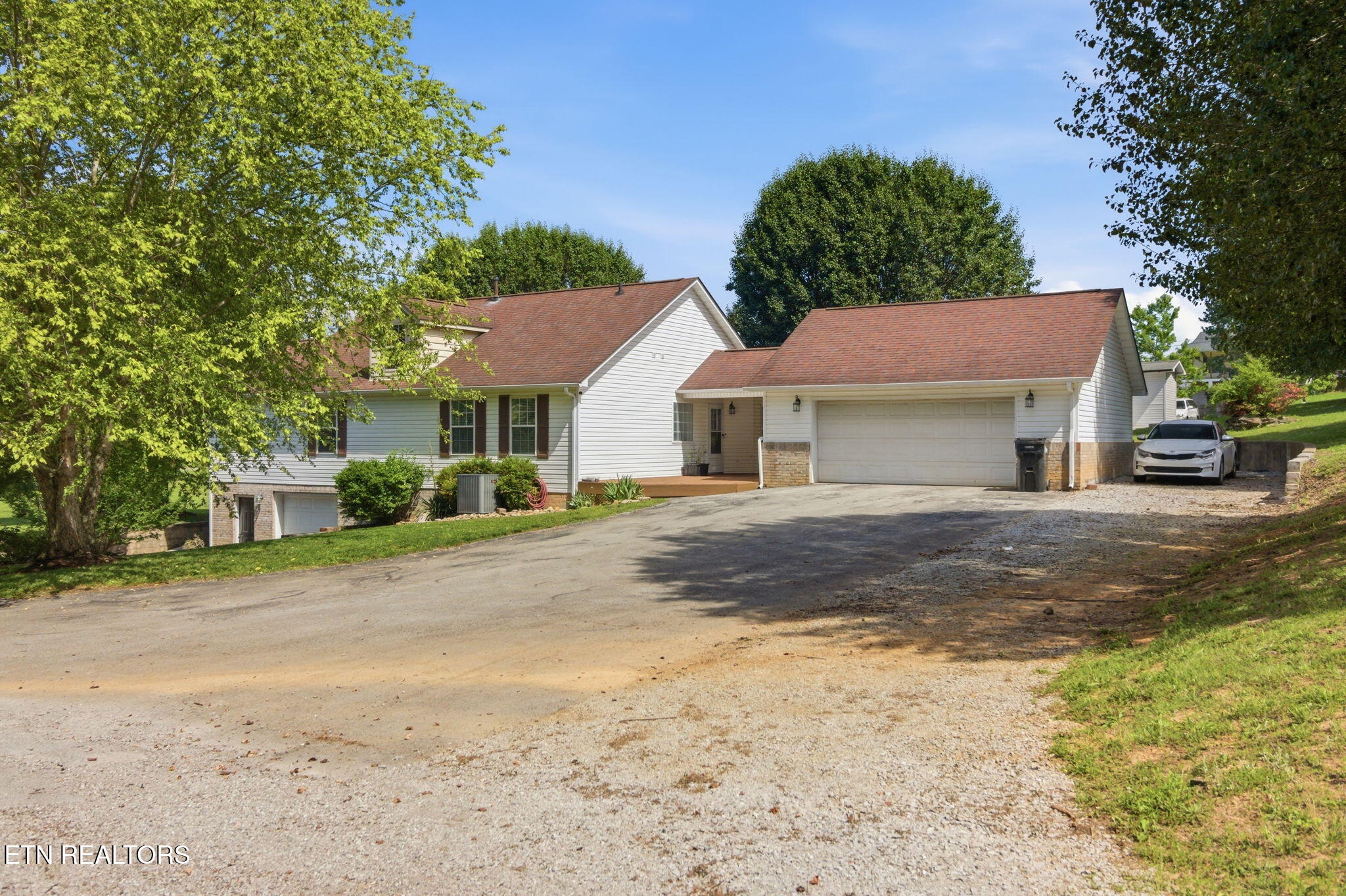 708 New Clear Branch Road Rocky Top TN 37769
