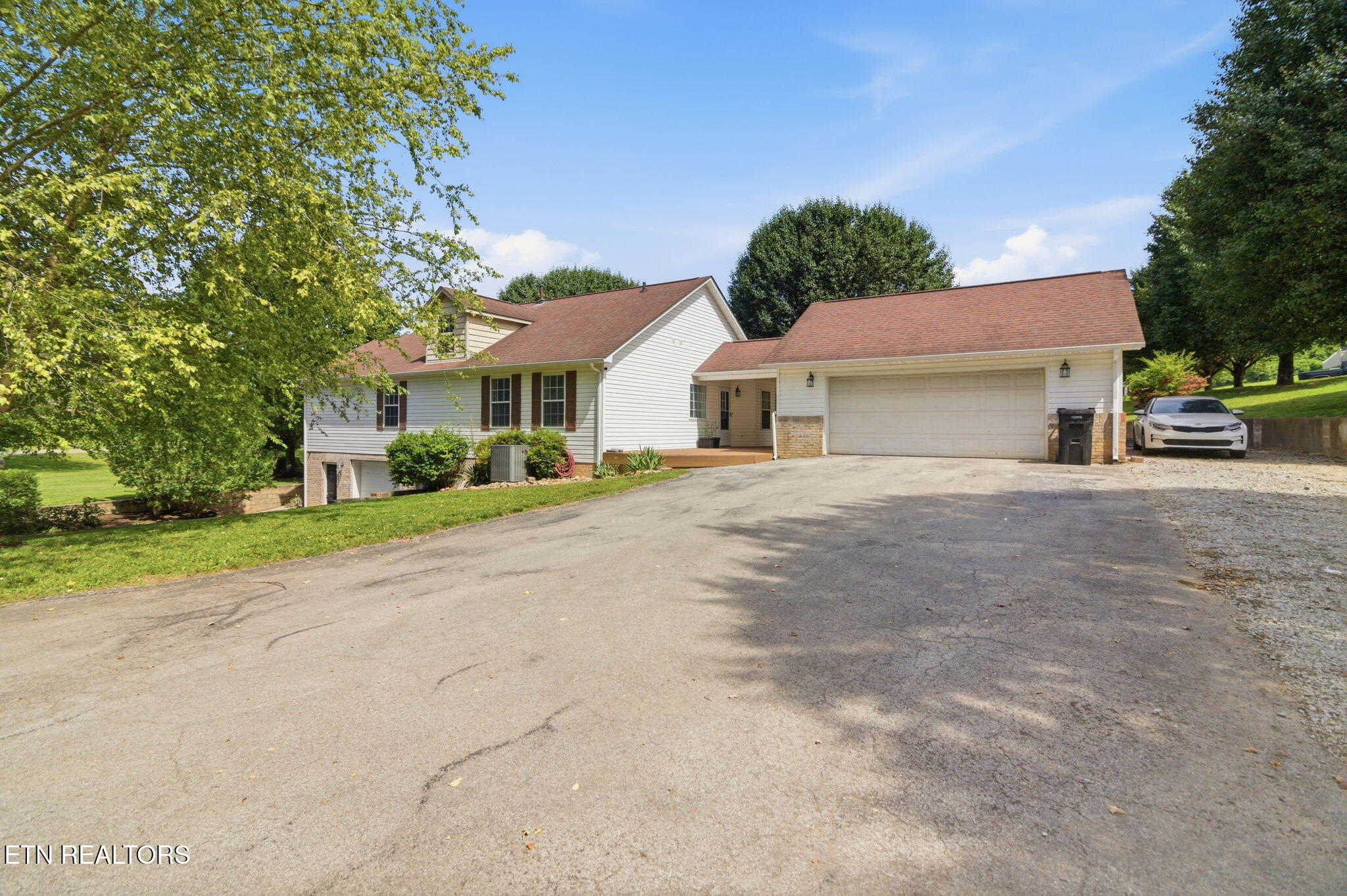 708 New Clear Branch Road Rocky Top TN 37769