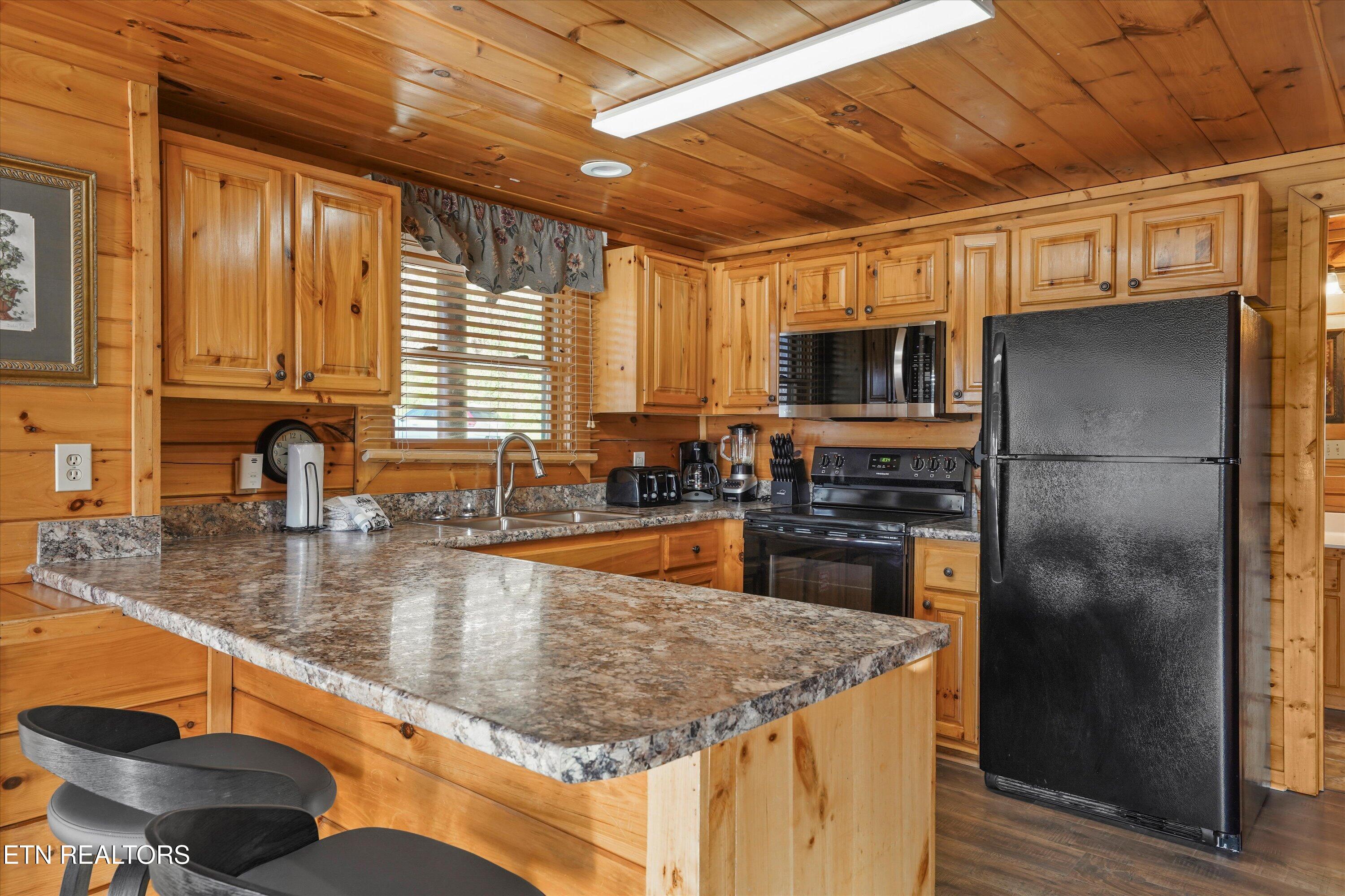 4449 Forest Vista Way Pigeon Forge TN 37863