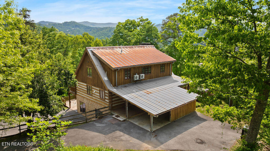 302 Beech Branch Road Gatlinburg TN 37738