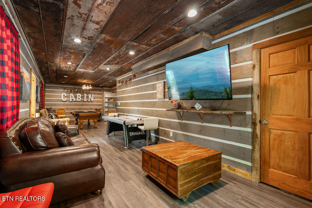302 Beech Branch Road Gatlinburg TN 37738