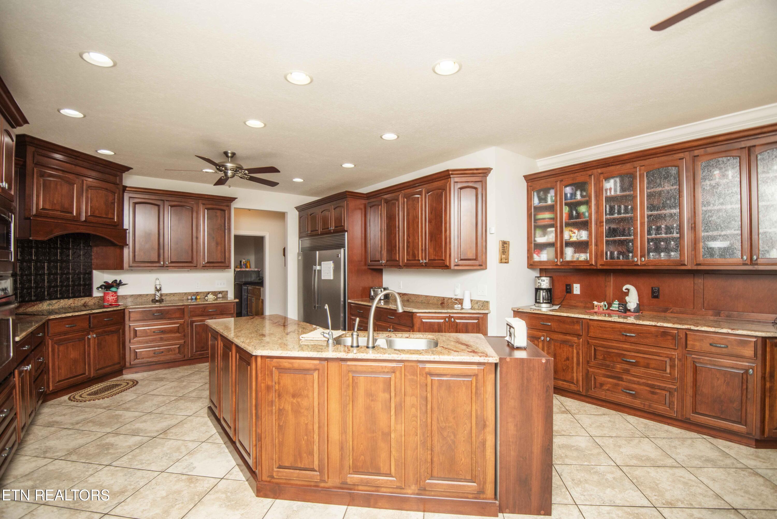 1435 Instrumental Avenue Sevierville TN 37876