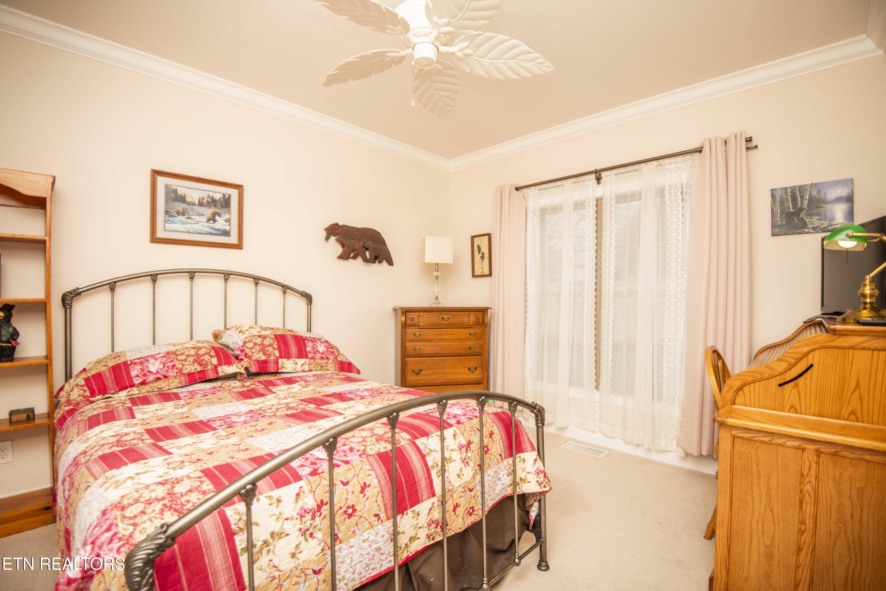 1435 Instrumental Avenue Sevierville TN 37876