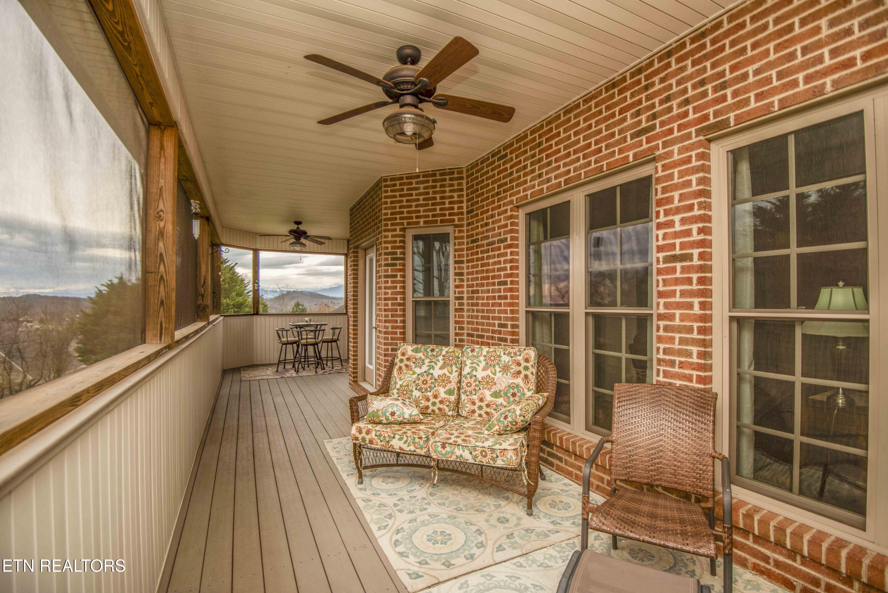 1435 Instrumental Avenue Sevierville TN 37876