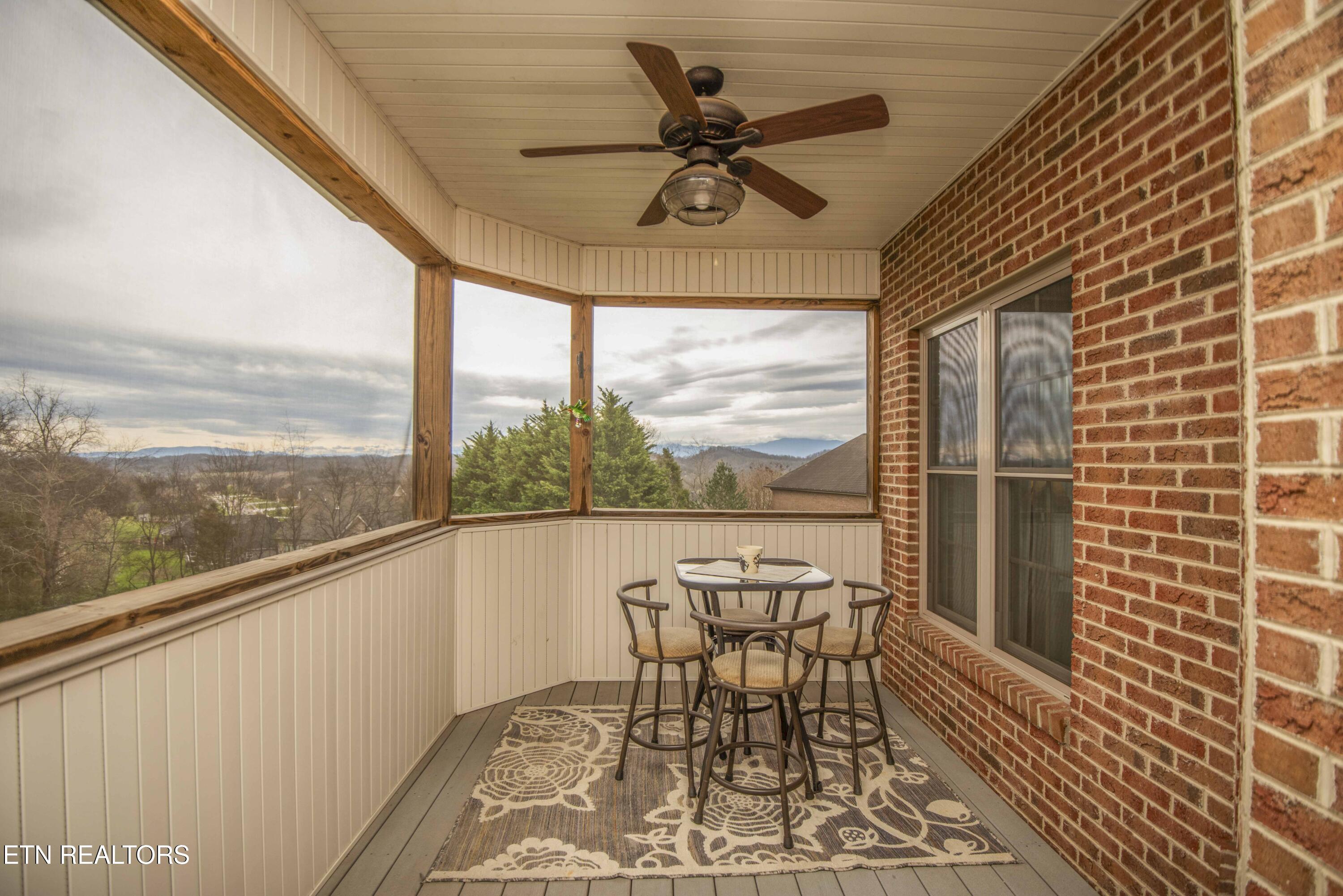 1435 Instrumental Avenue Sevierville TN 37876