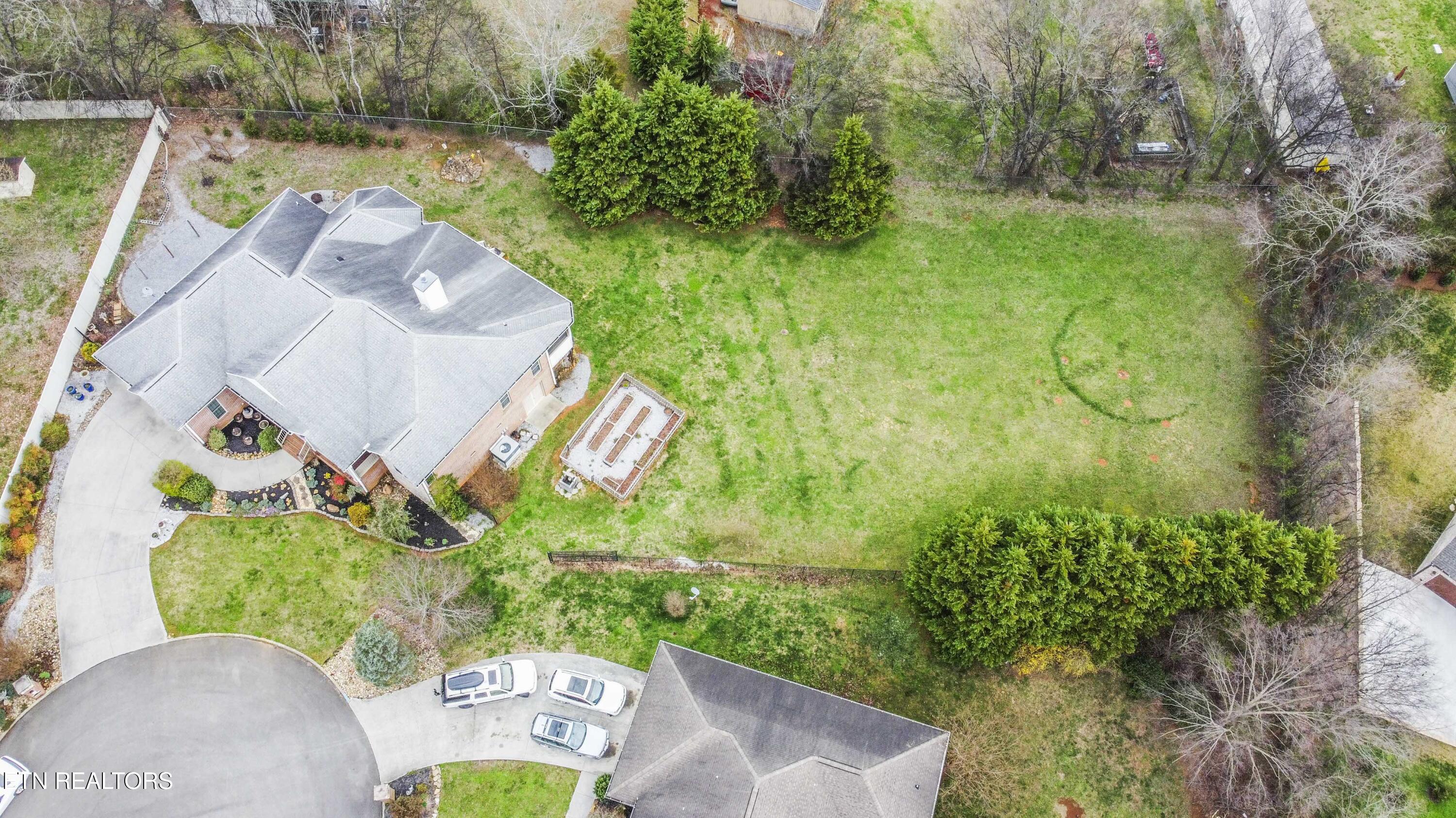 1435 Instrumental Avenue Sevierville TN 37876