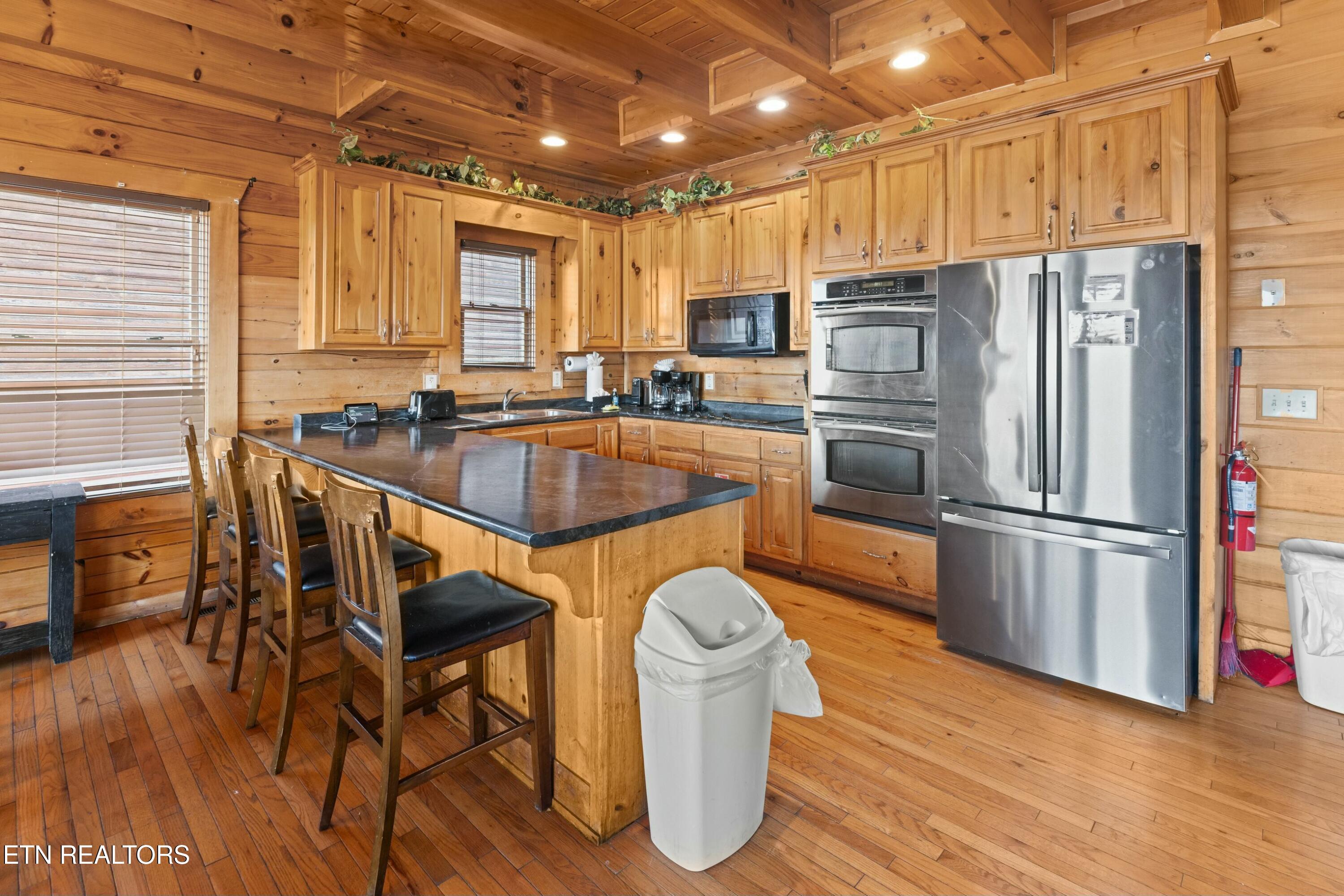 950 Black Bear Cub Way Sevierville TN 37862