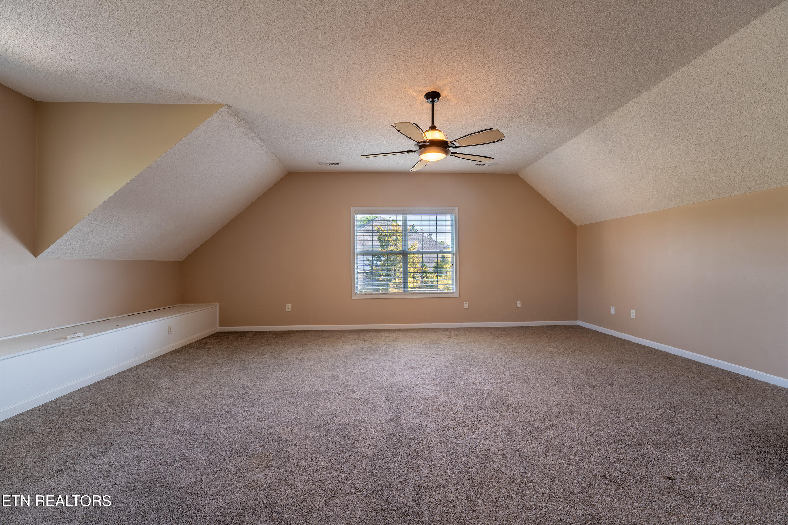 3318 Spindletop Court Knoxville TN 37938