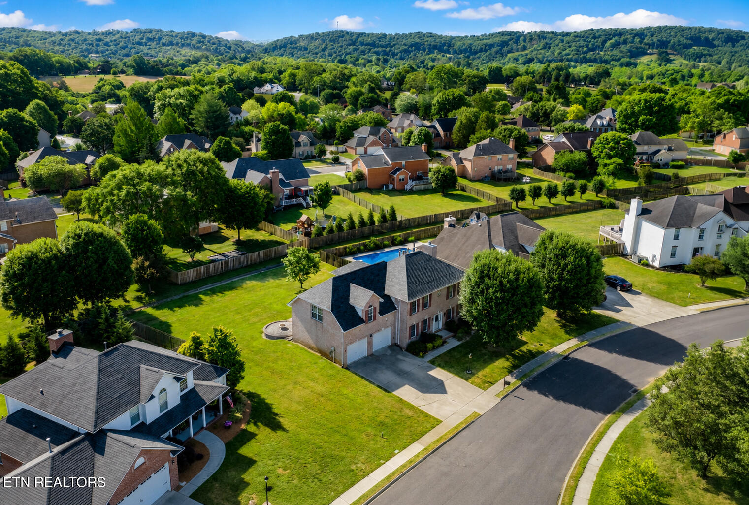 3318 Spindletop Court Knoxville TN 37938
