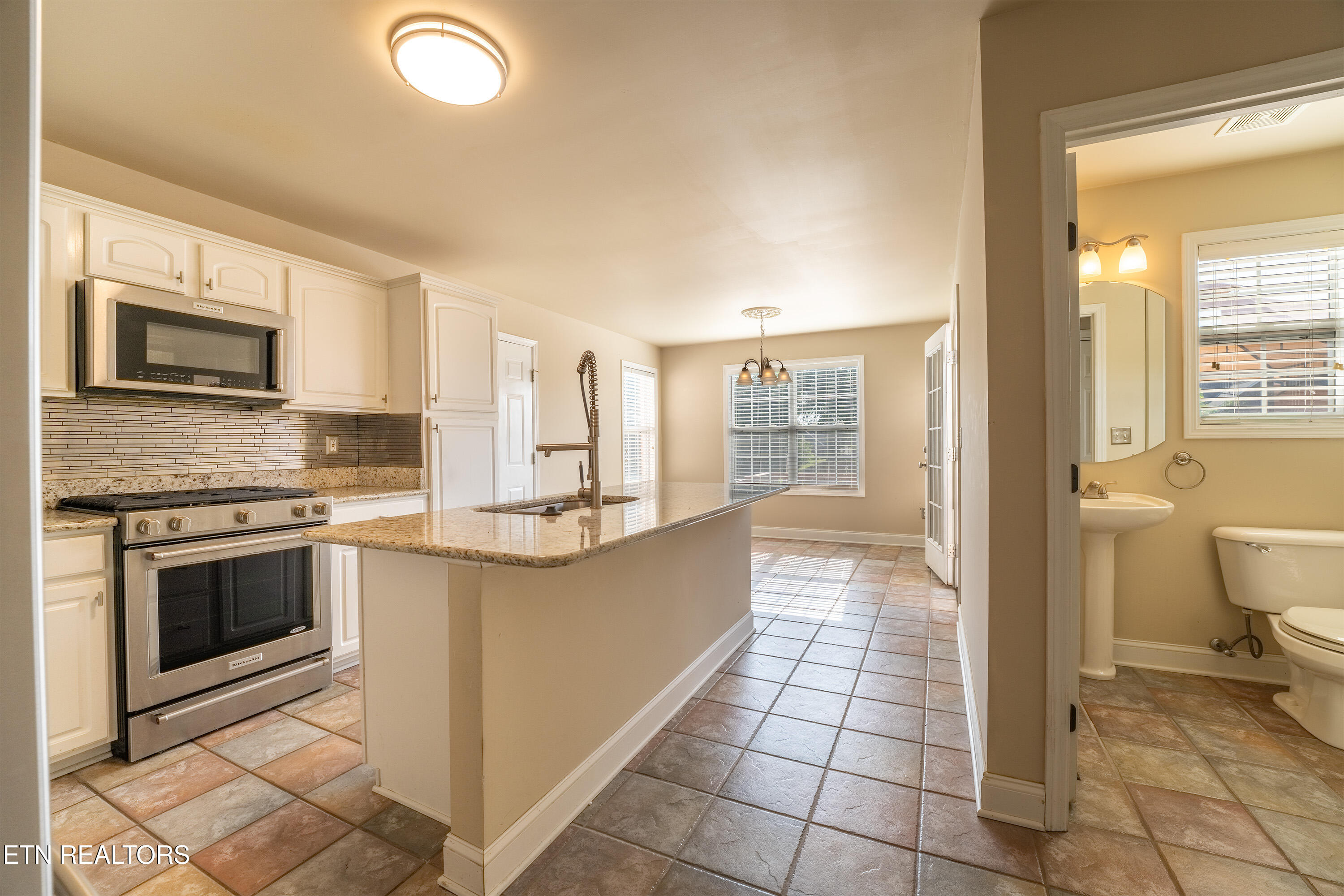 3318 Spindletop Court Knoxville TN 37938