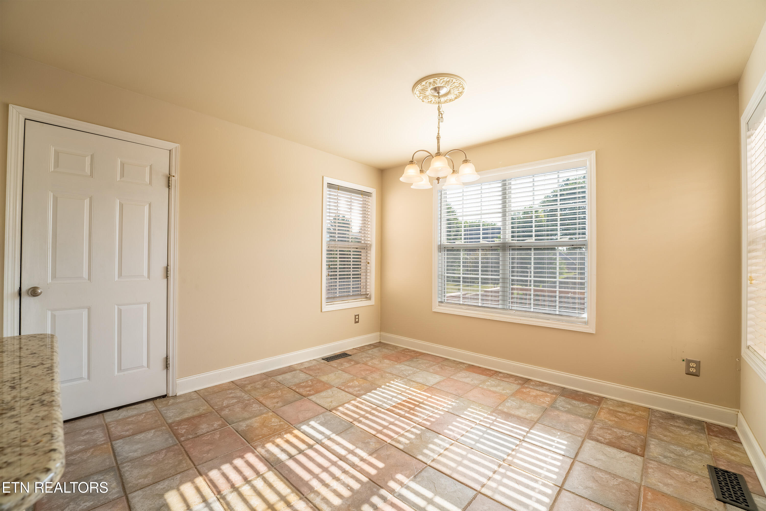 3318 Spindletop Court Knoxville TN 37938