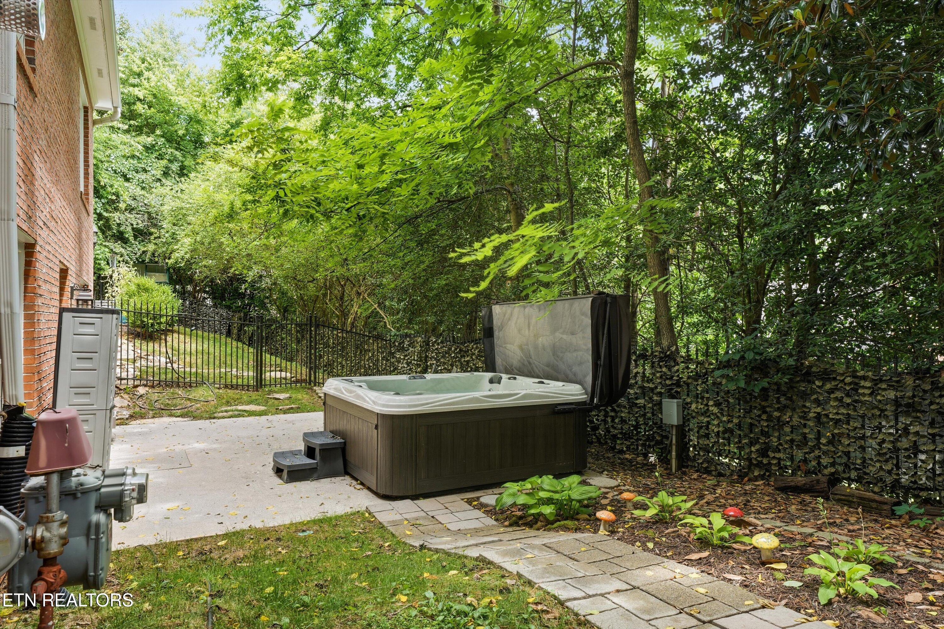 404 Doublehead Lane Knoxville TN 37909