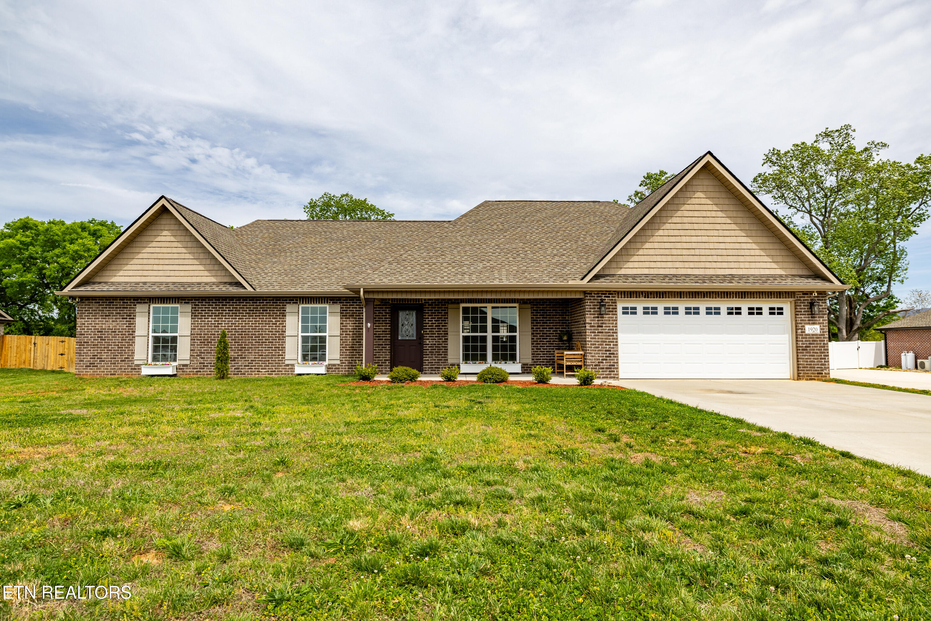 1920 Griffitts Mill Circle Maryville TN 37803
