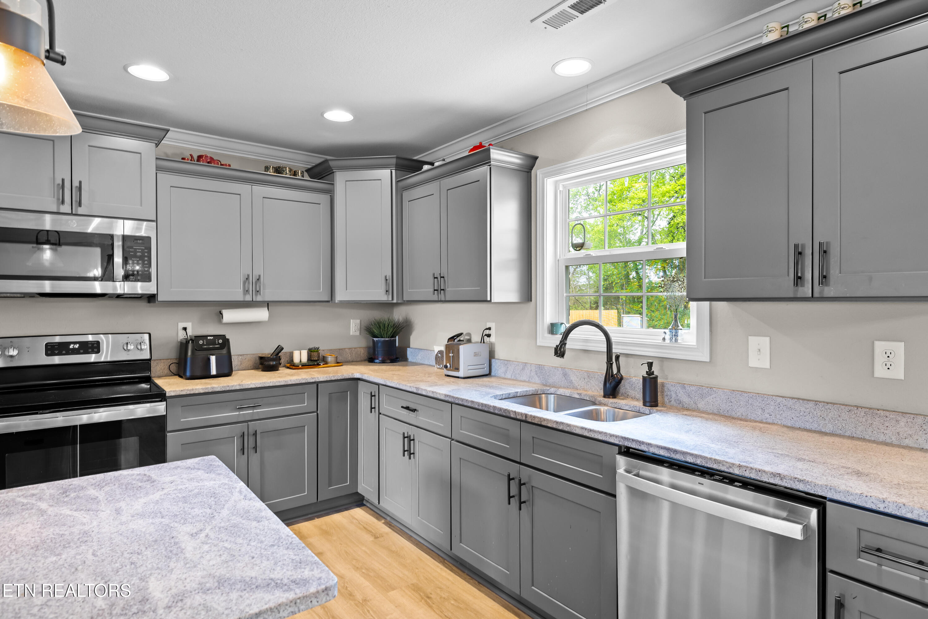 1920 Griffitts Mill Circle Maryville TN 37803