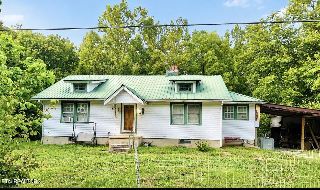 317 Hoot Owl Hollow Lane Jellico TN 37762