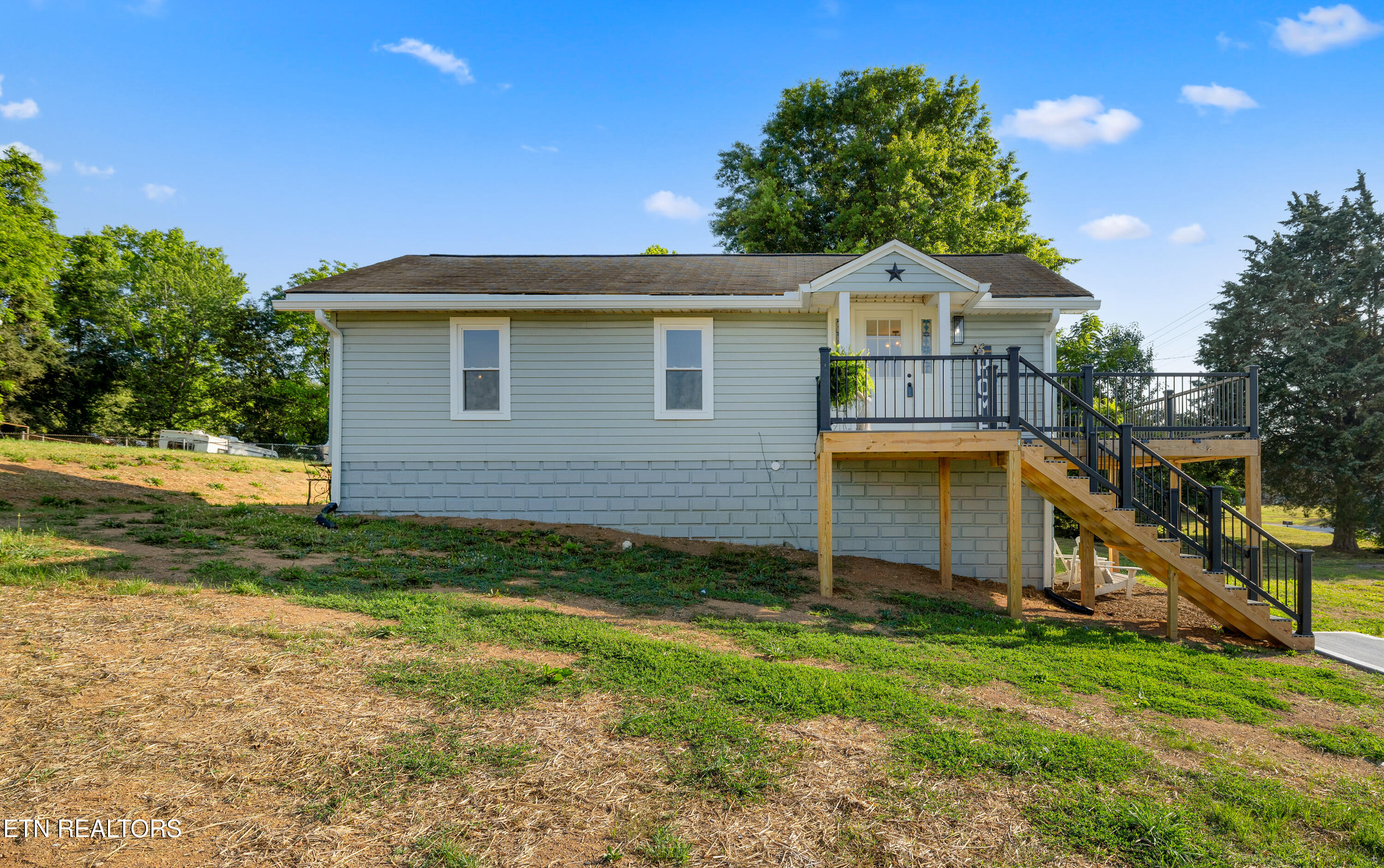 248 Hiway Drive Clinton TN 37716