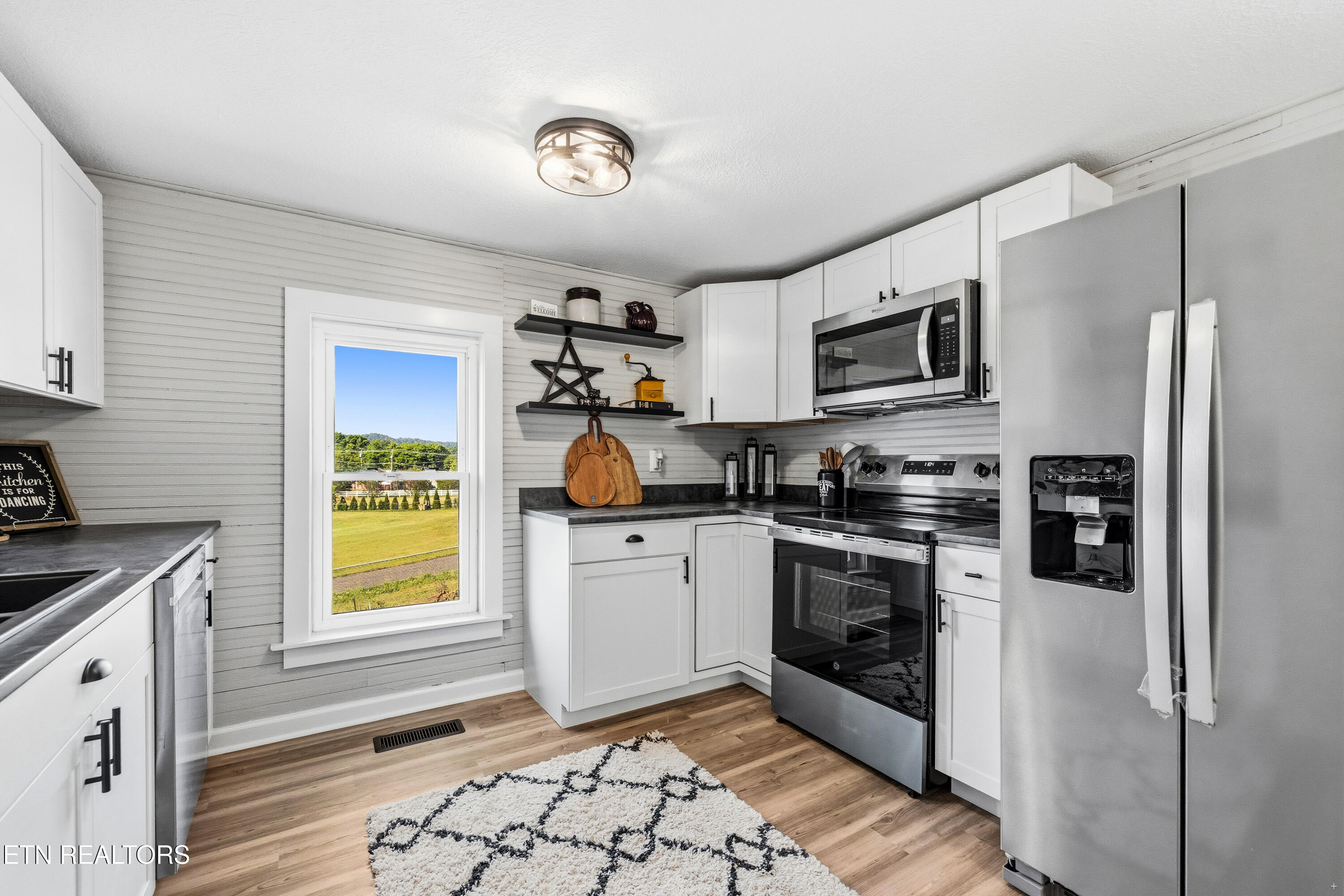 248 Hiway Drive Clinton TN 37716