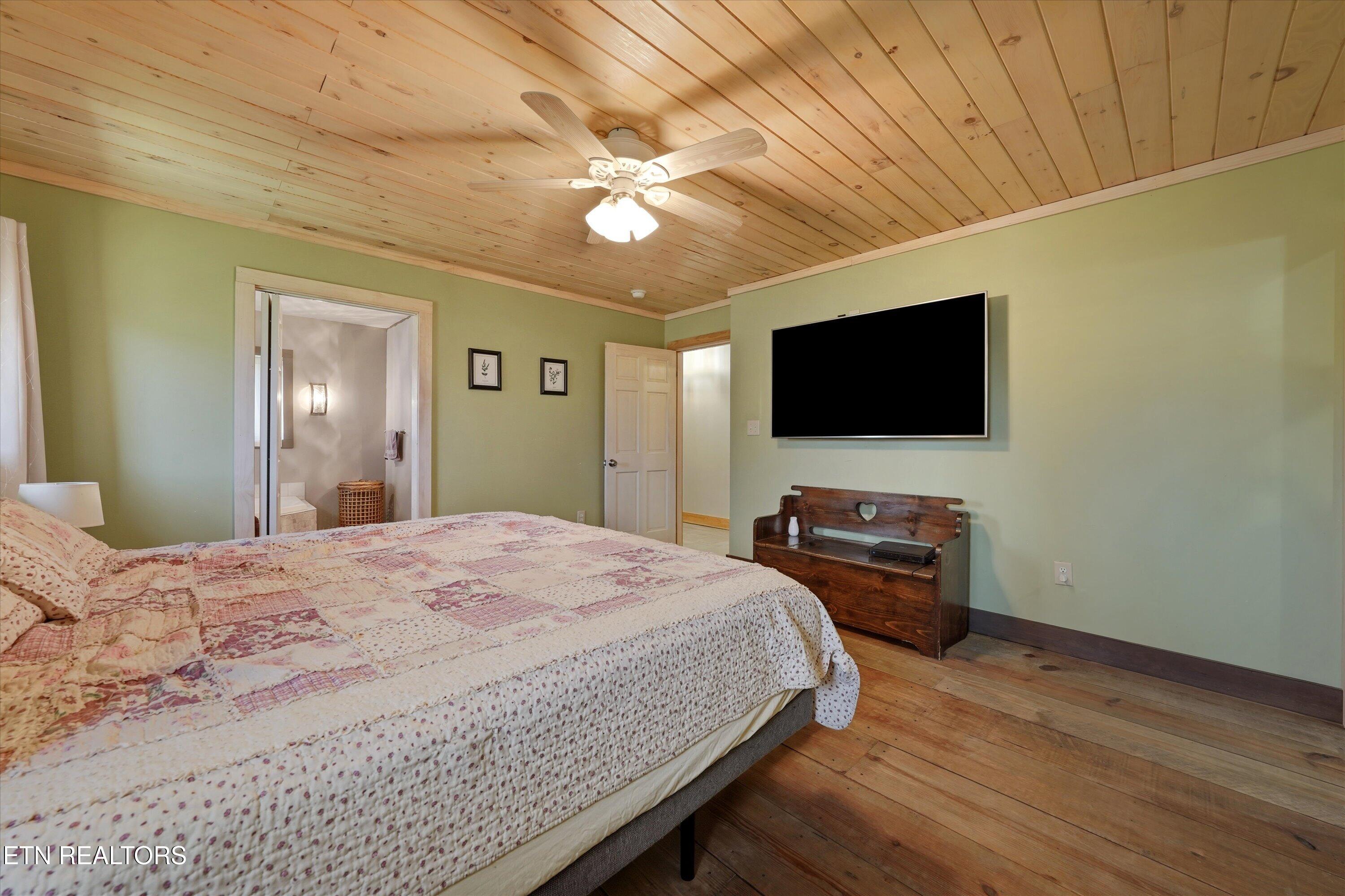2649 Wildwood Road Dandridge TN 37725