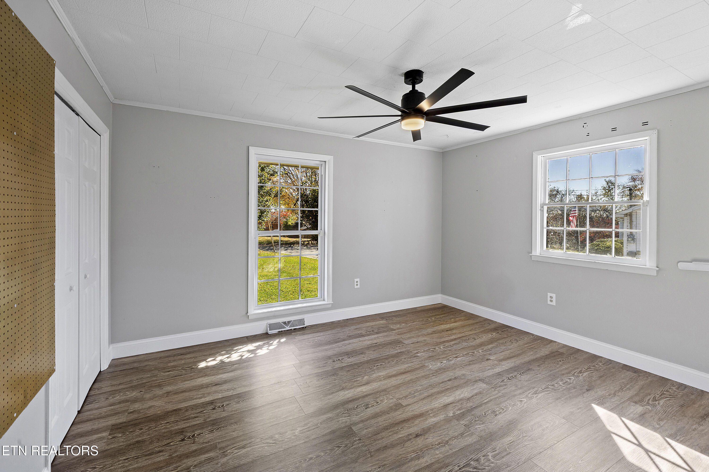 1882 Calloway Circle Lenoir City TN 37772