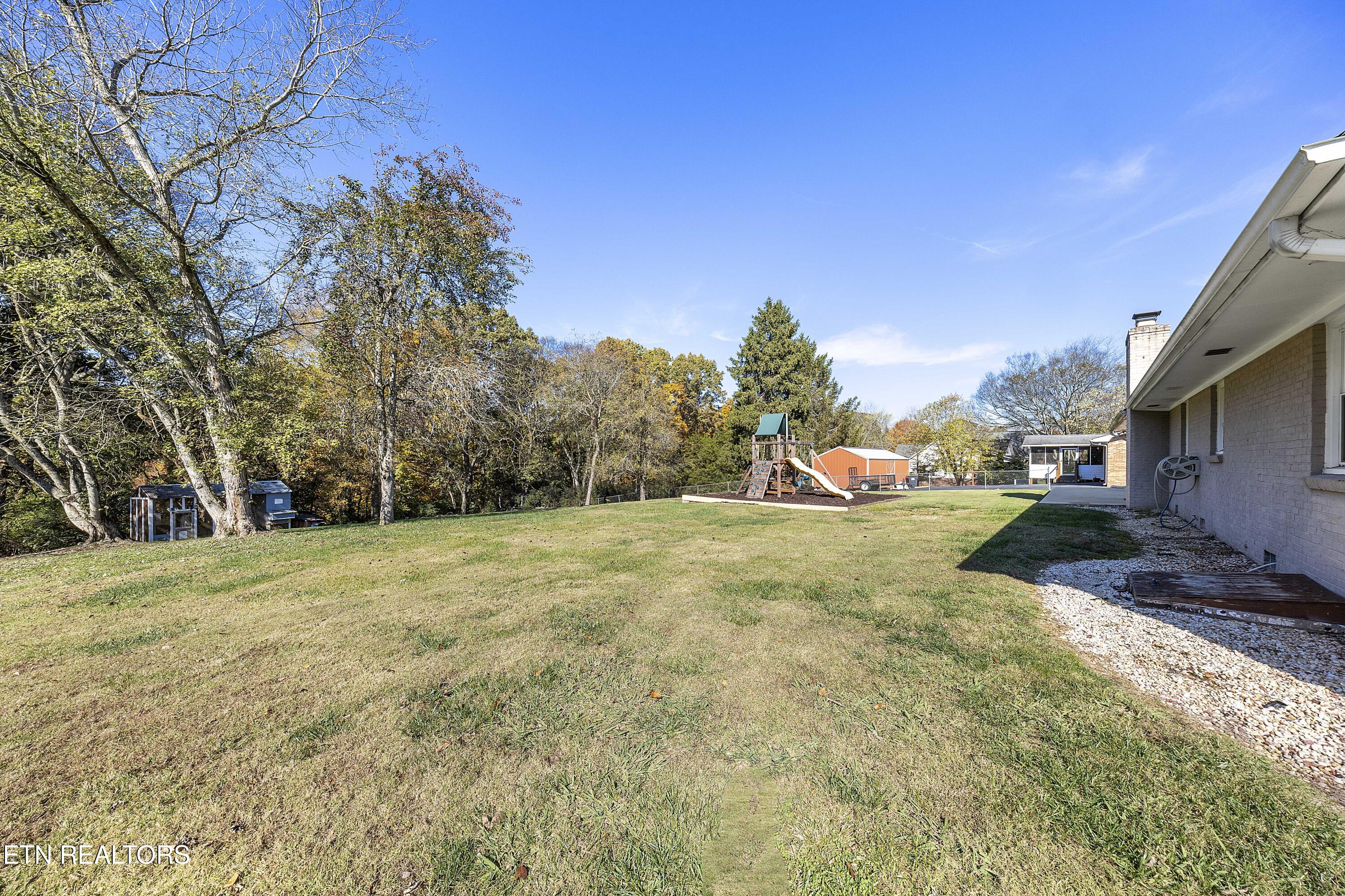 1882 Calloway Circle Lenoir City TN 37772