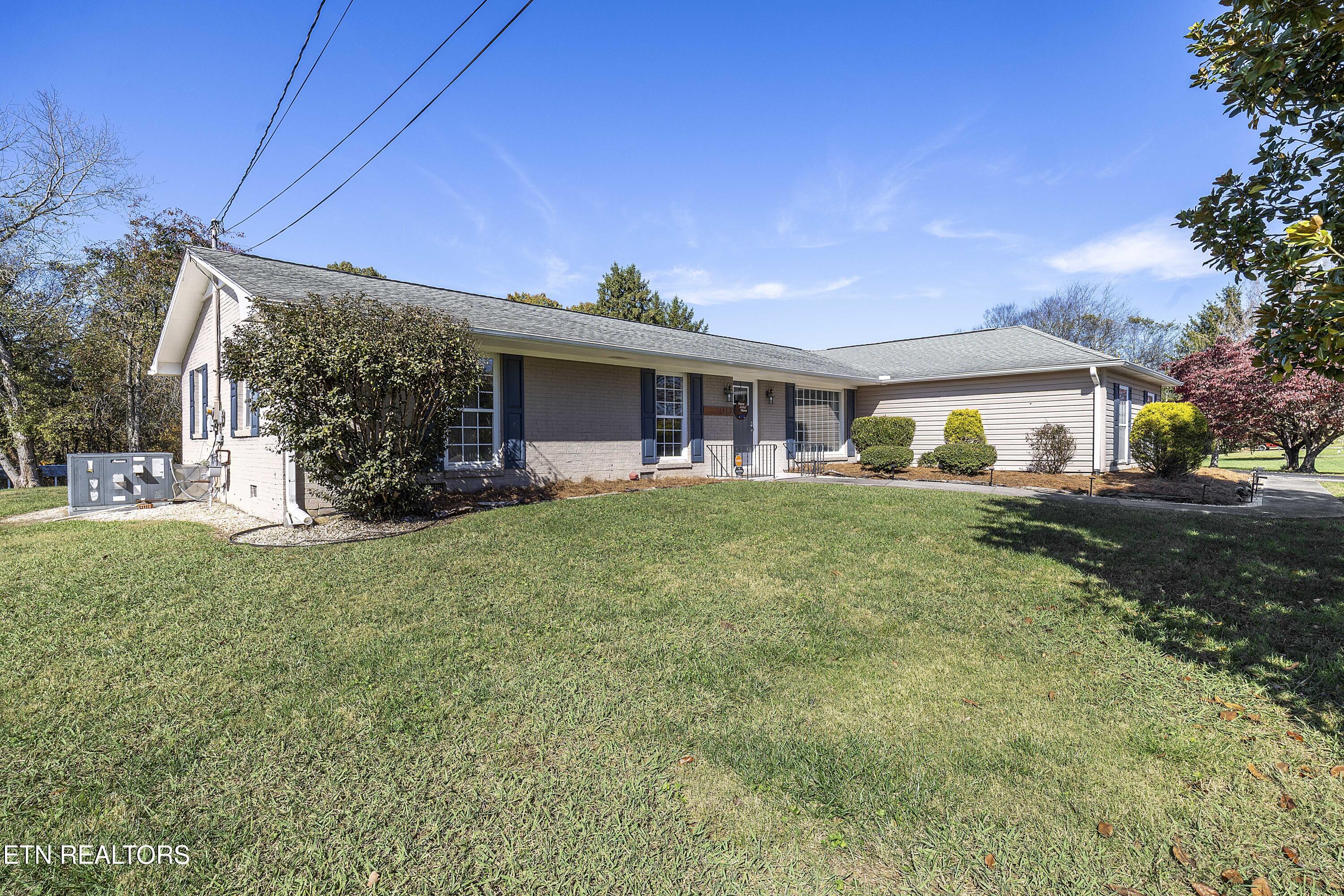 1882 Calloway Circle Lenoir City TN 37772