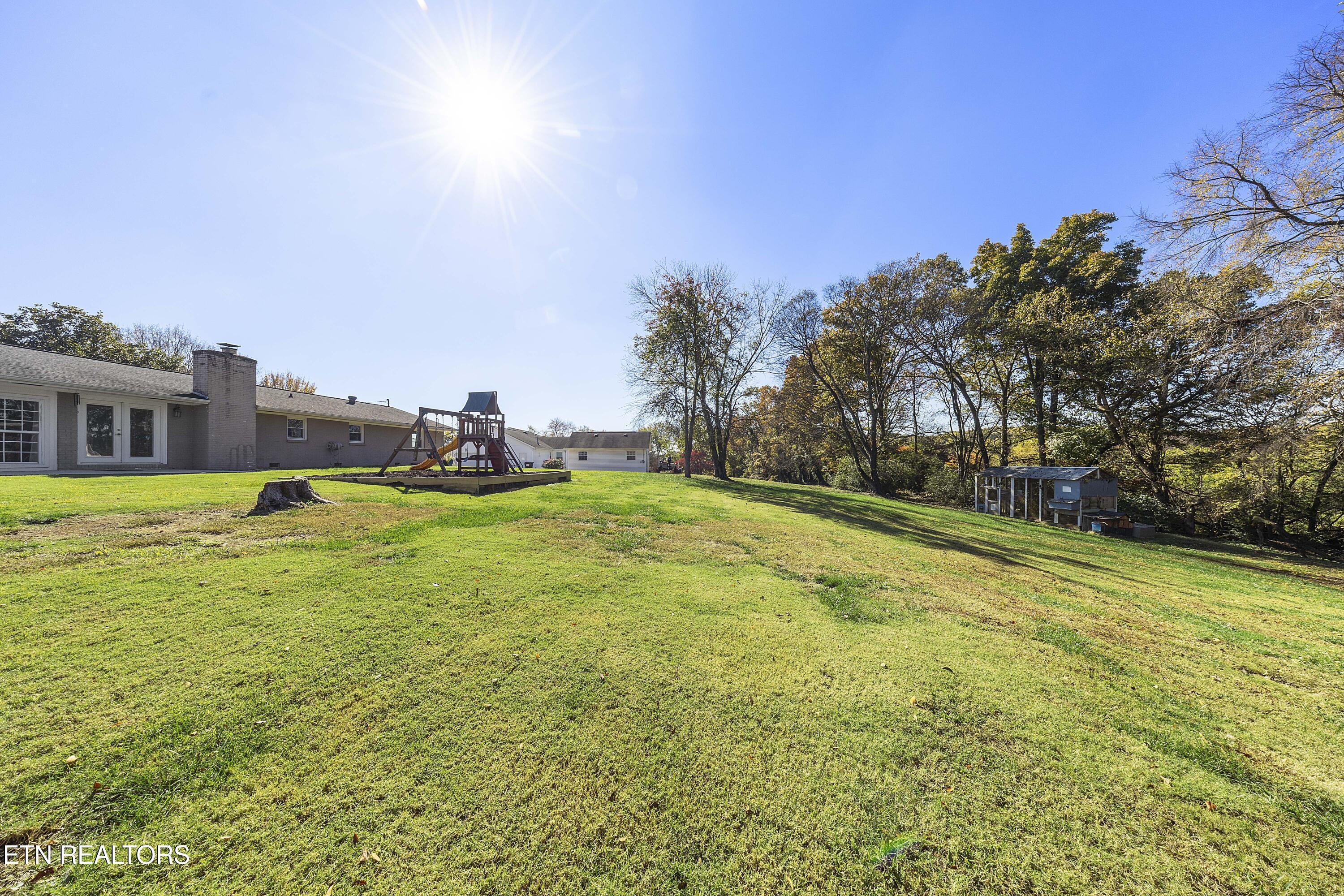 1882 Calloway Circle Lenoir City TN 37772