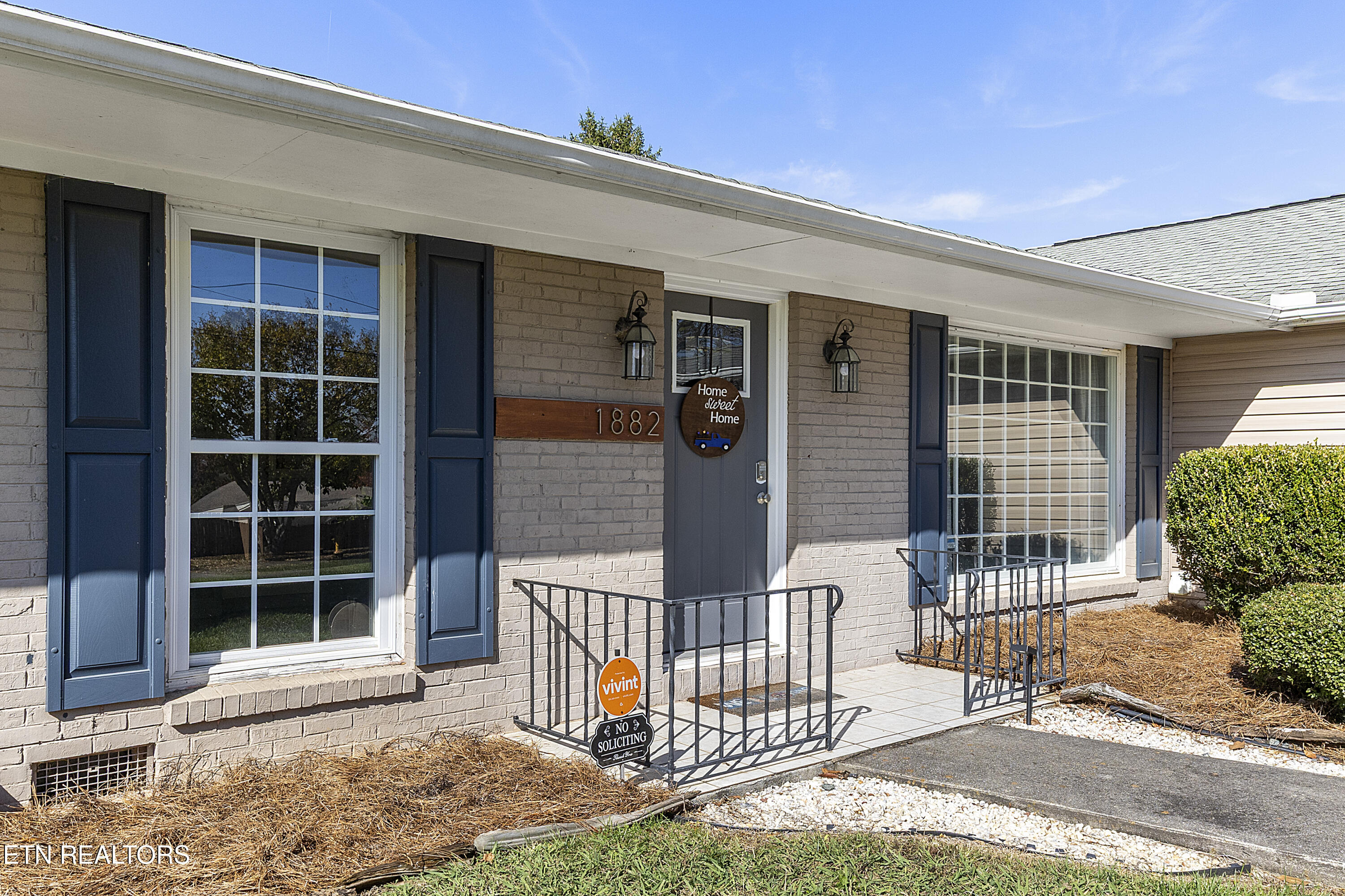 1882 Calloway Circle Lenoir City TN 37772
