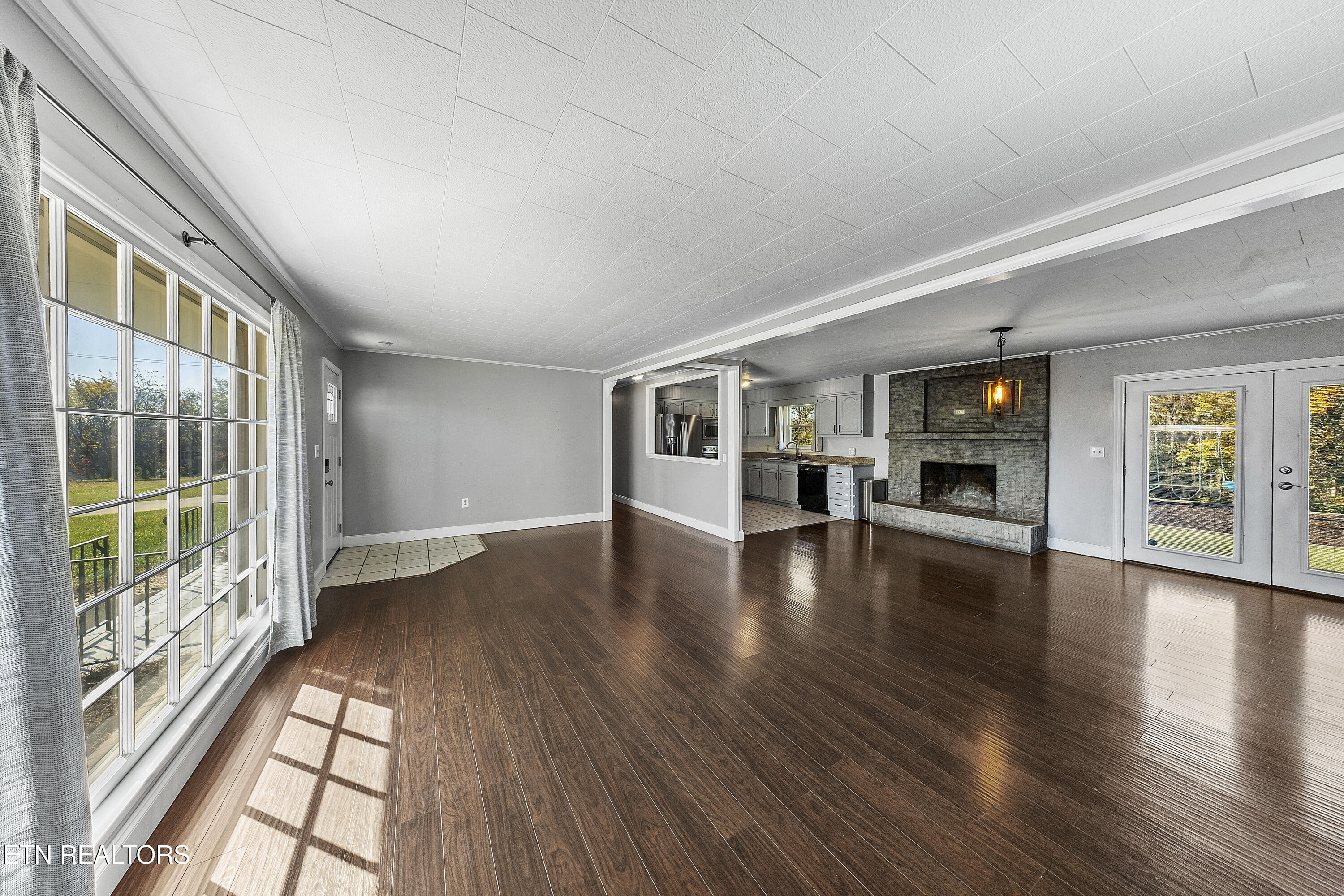 1882 Calloway Circle Lenoir City TN 37772