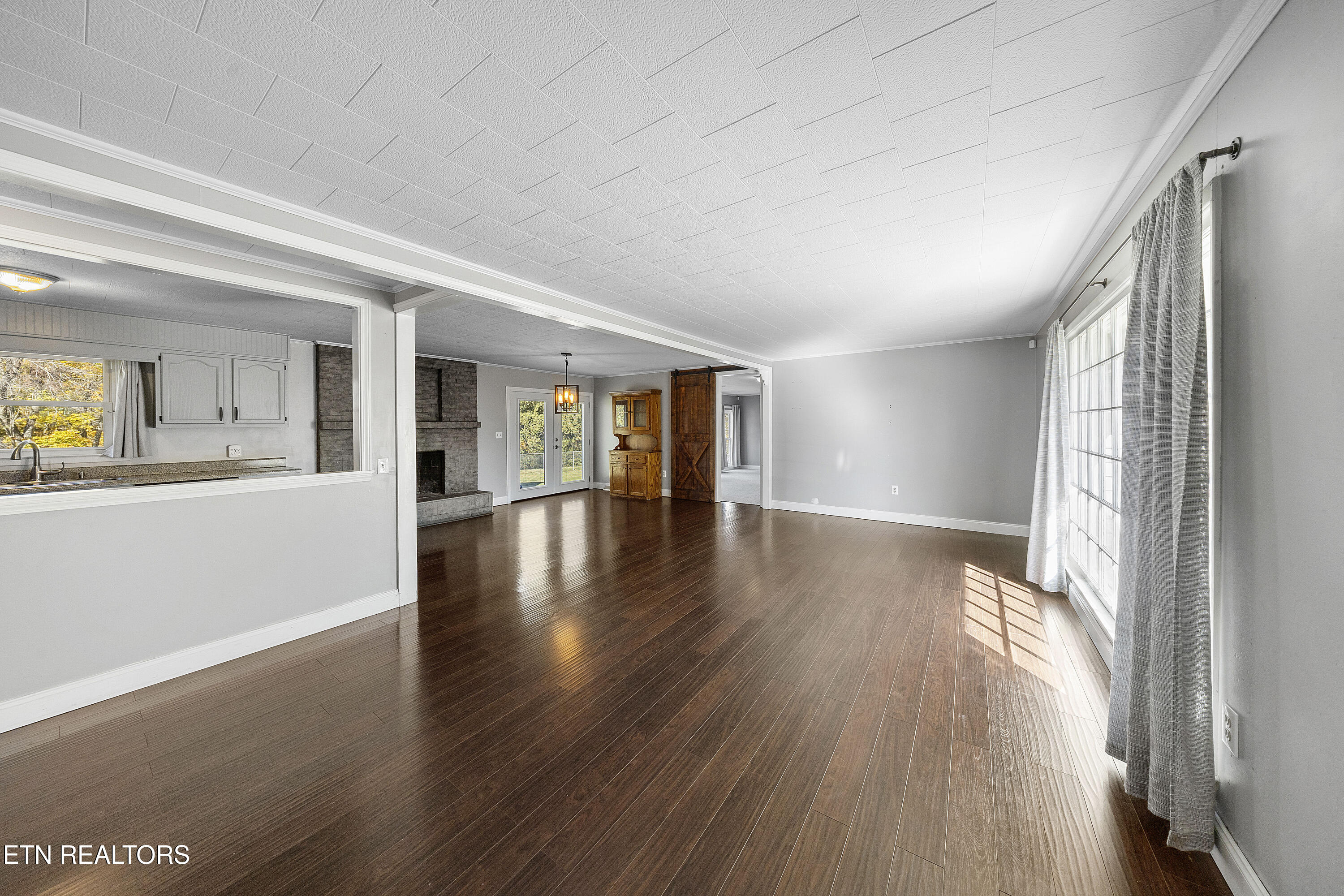 1882 Calloway Circle Lenoir City TN 37772