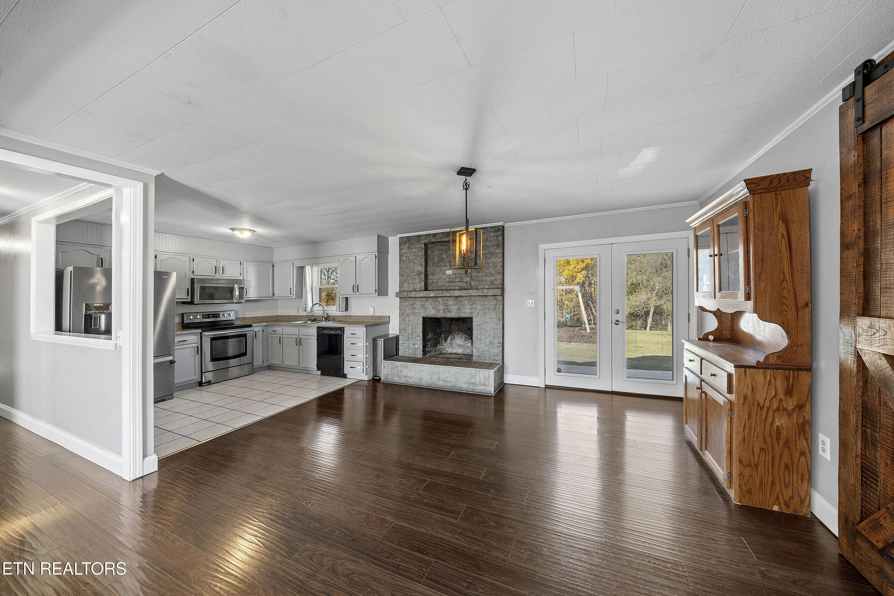 1882 Calloway Circle Lenoir City TN 37772