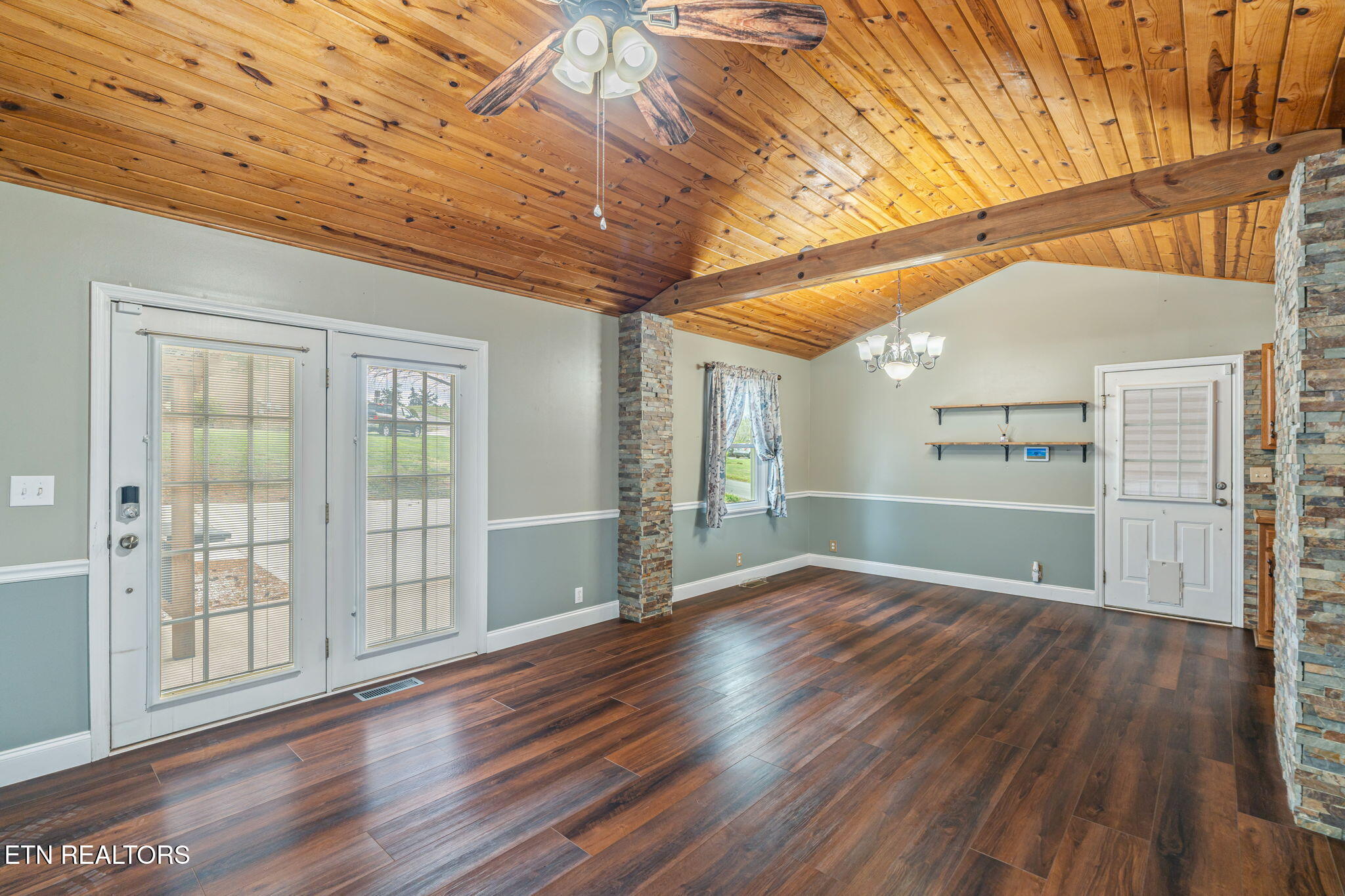 124 Abby Lane Jacksboro TN 37757
