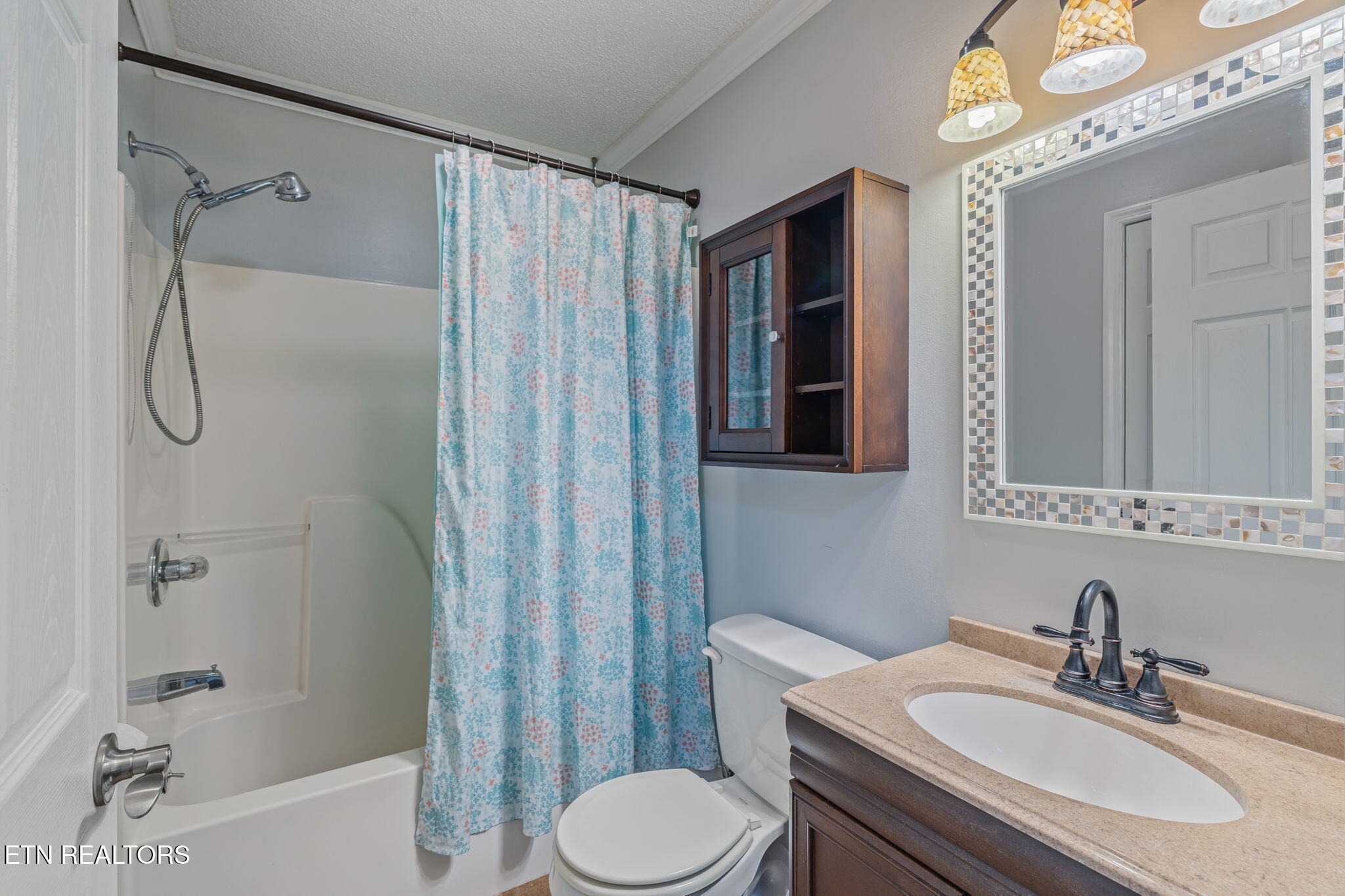 124 Abby Lane Jacksboro TN 37757