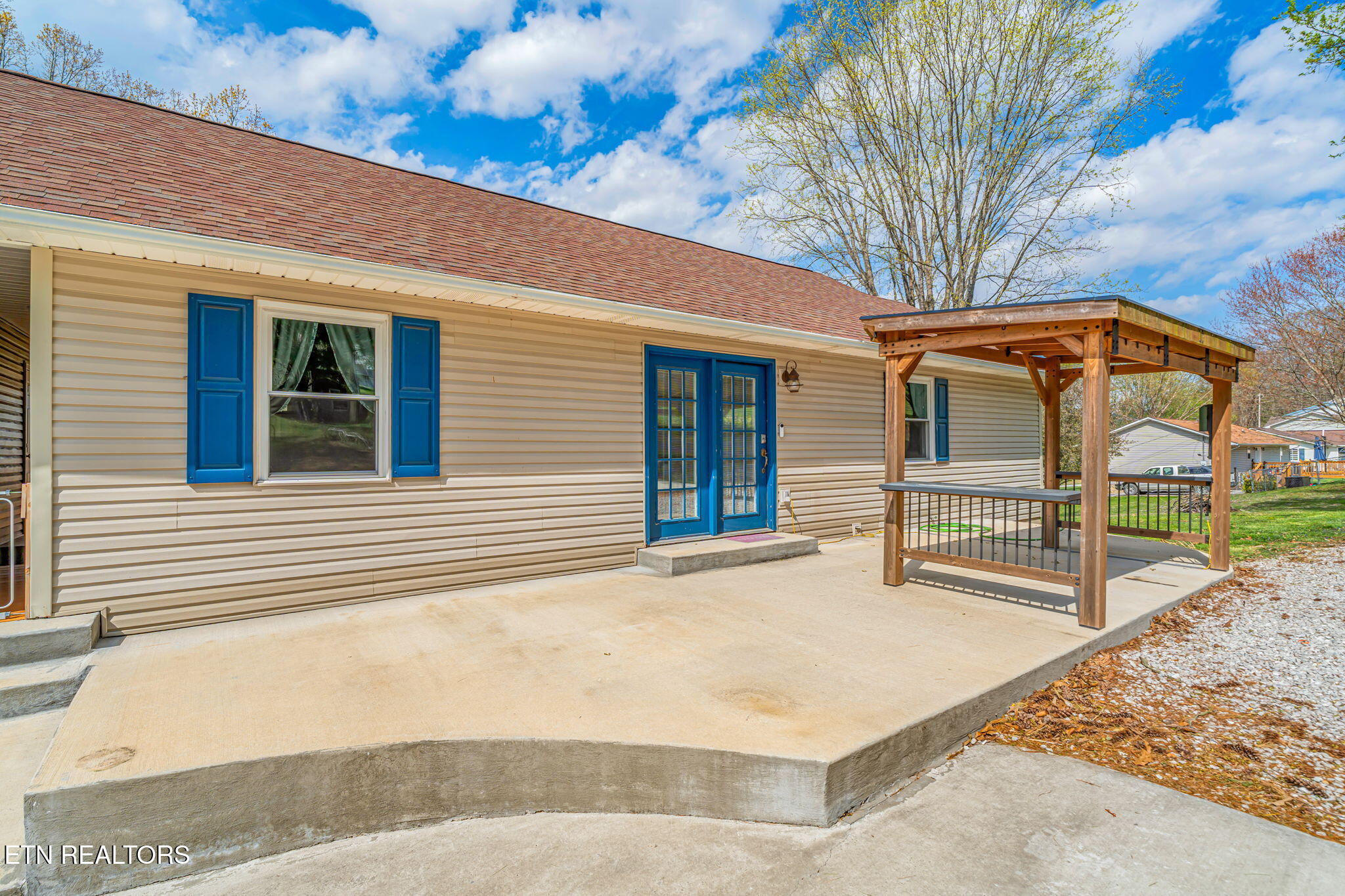 124 Abby Lane Jacksboro TN 37757