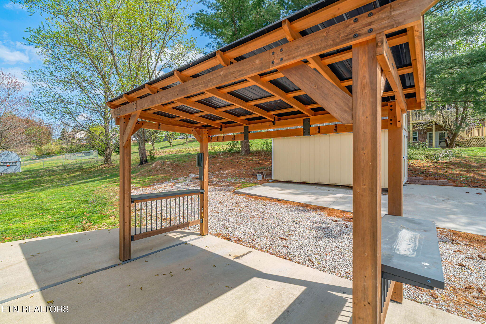 124 Abby Lane Jacksboro TN 37757