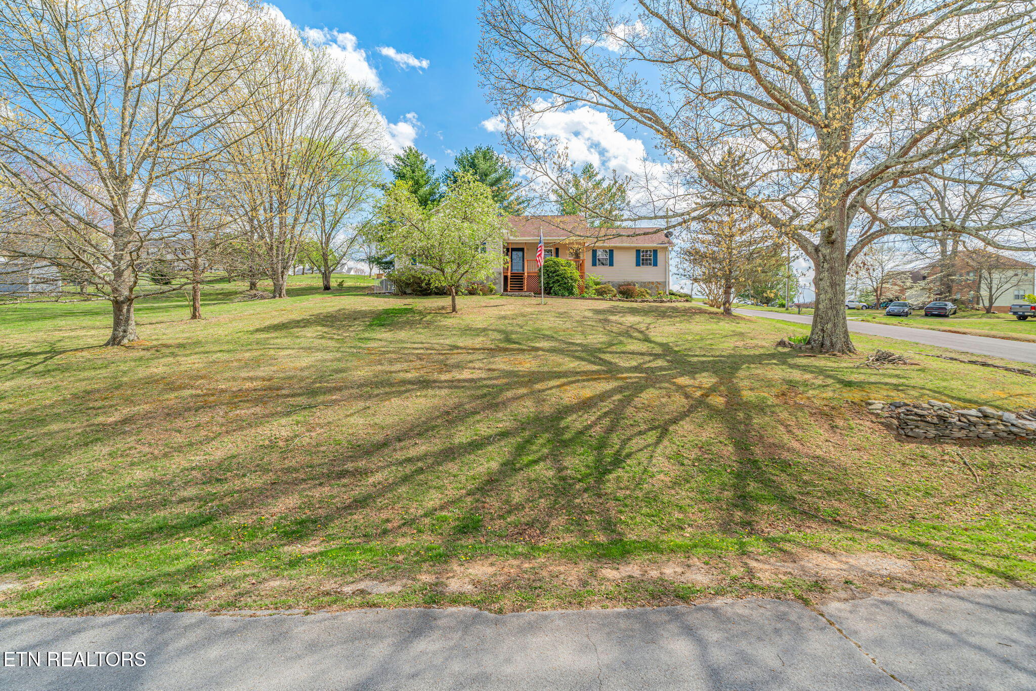 124 Abby Lane Jacksboro TN 37757