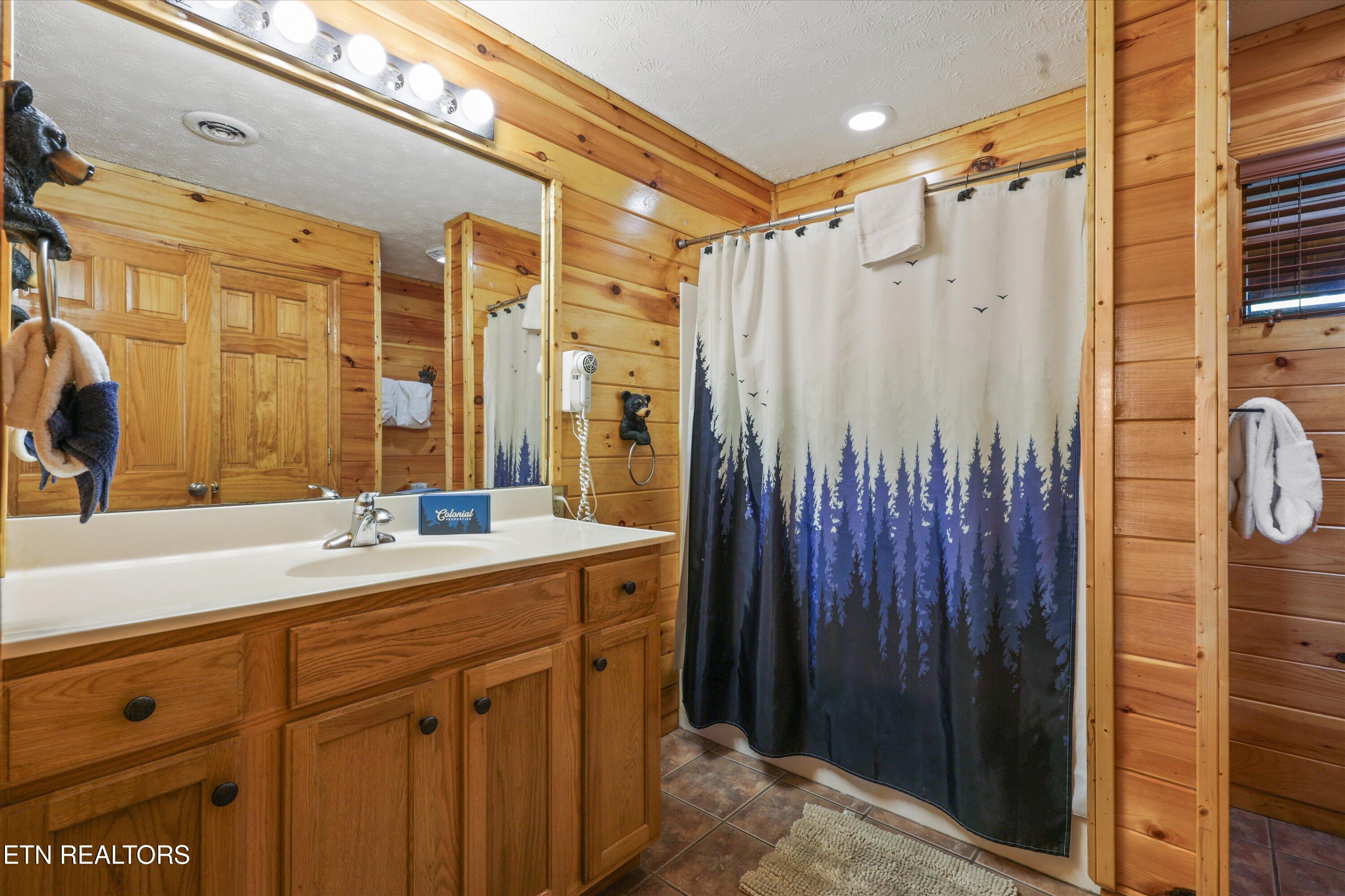 2834 Florence Drive Pigeon Forge TN 37863