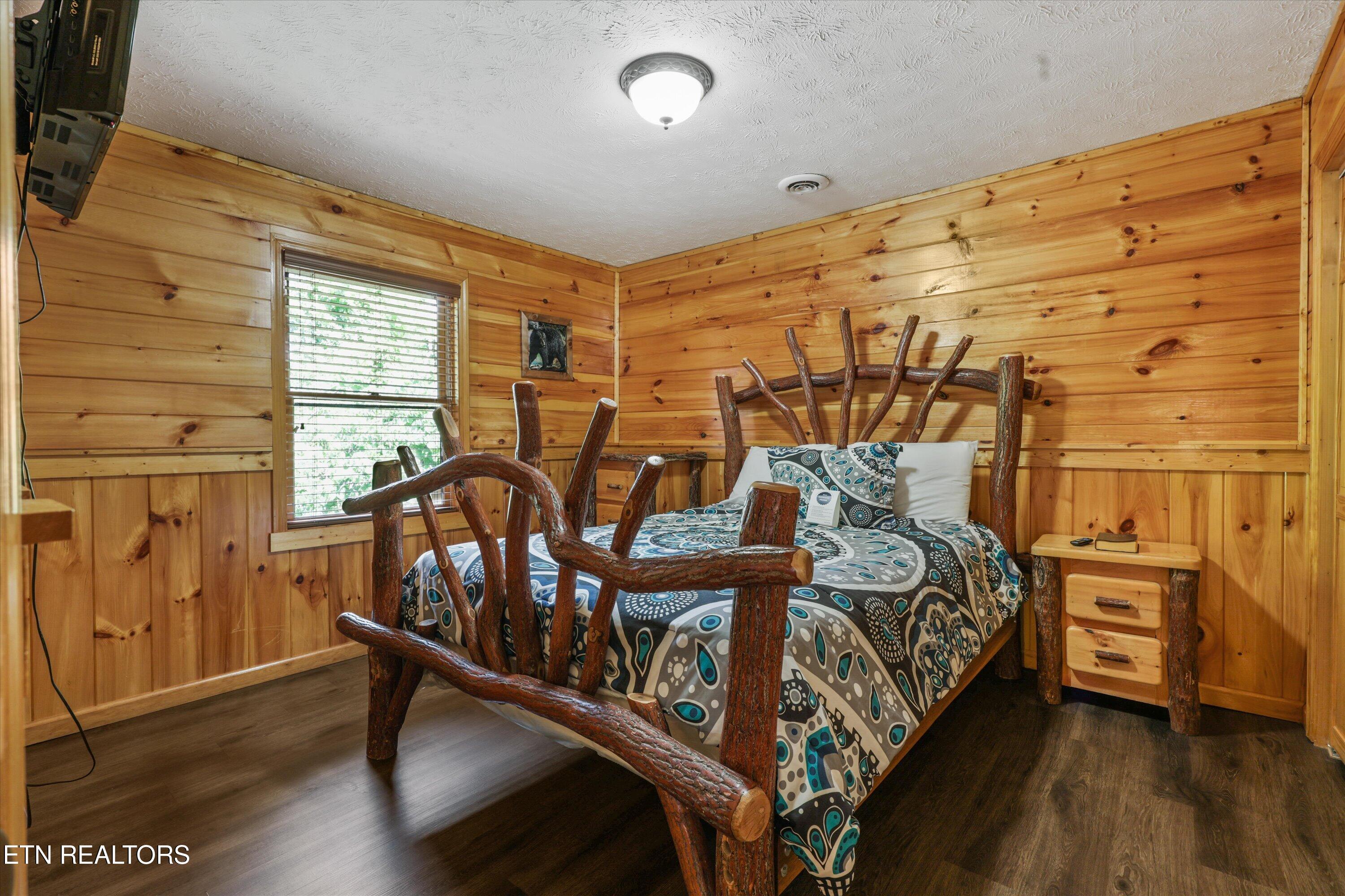 2834 Florence Drive Pigeon Forge TN 37863