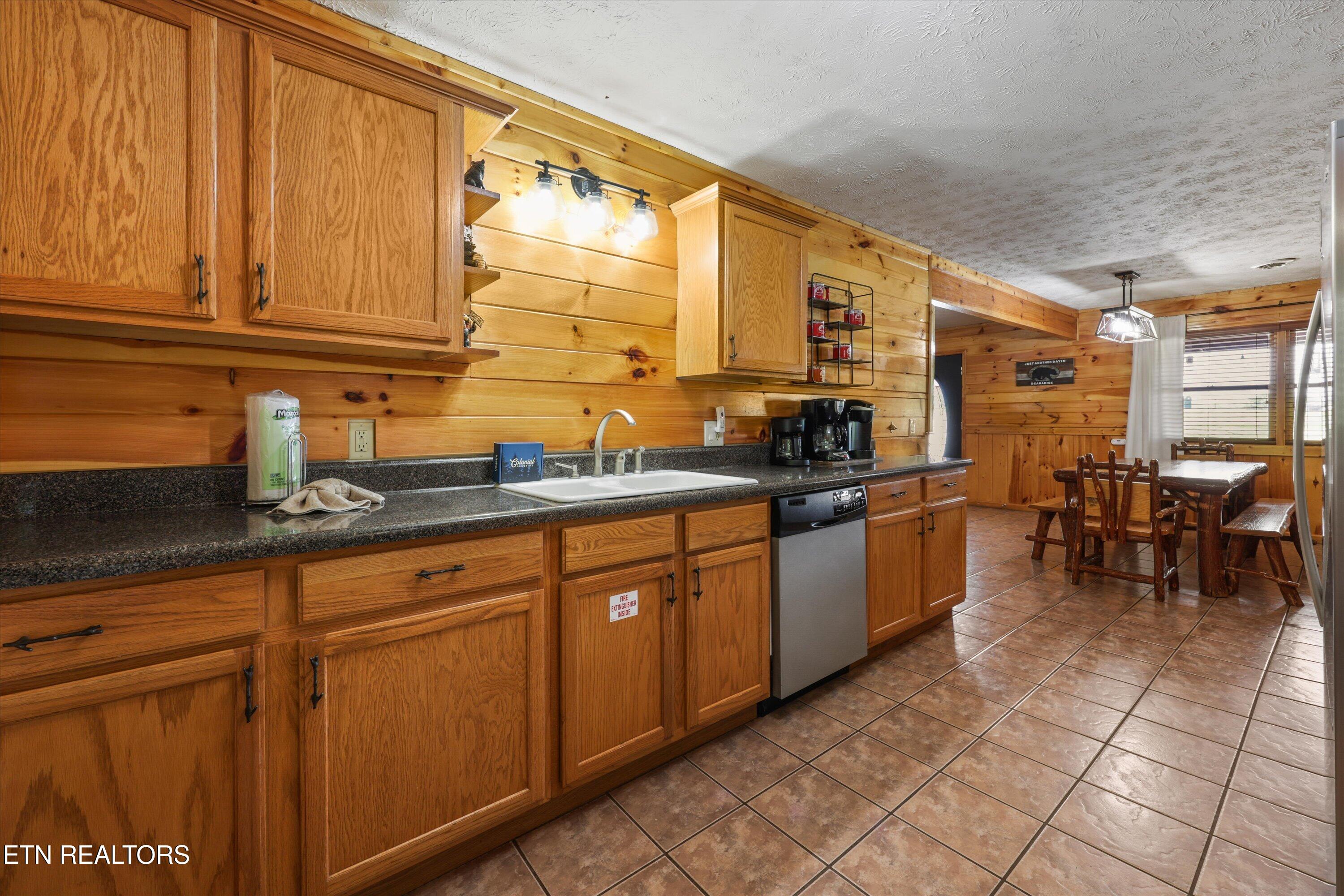 2834 Florence Drive Pigeon Forge TN 37863