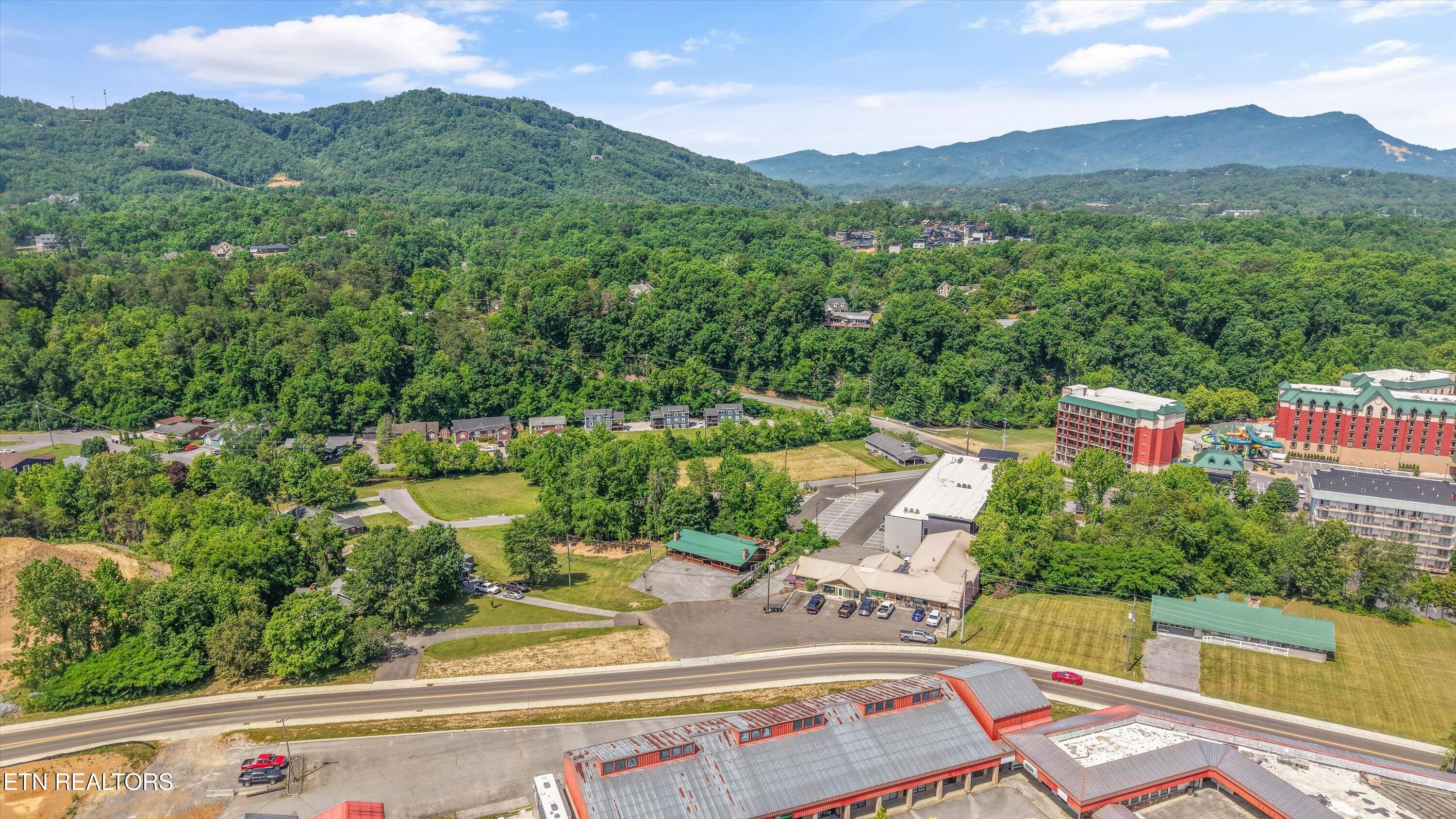 2834 Florence Drive Pigeon Forge TN 37863