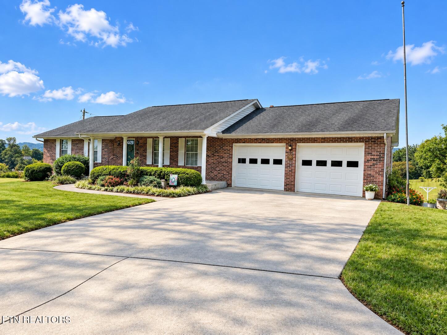 1922 N Charles G Seivers Boulevard Clinton TN 37716