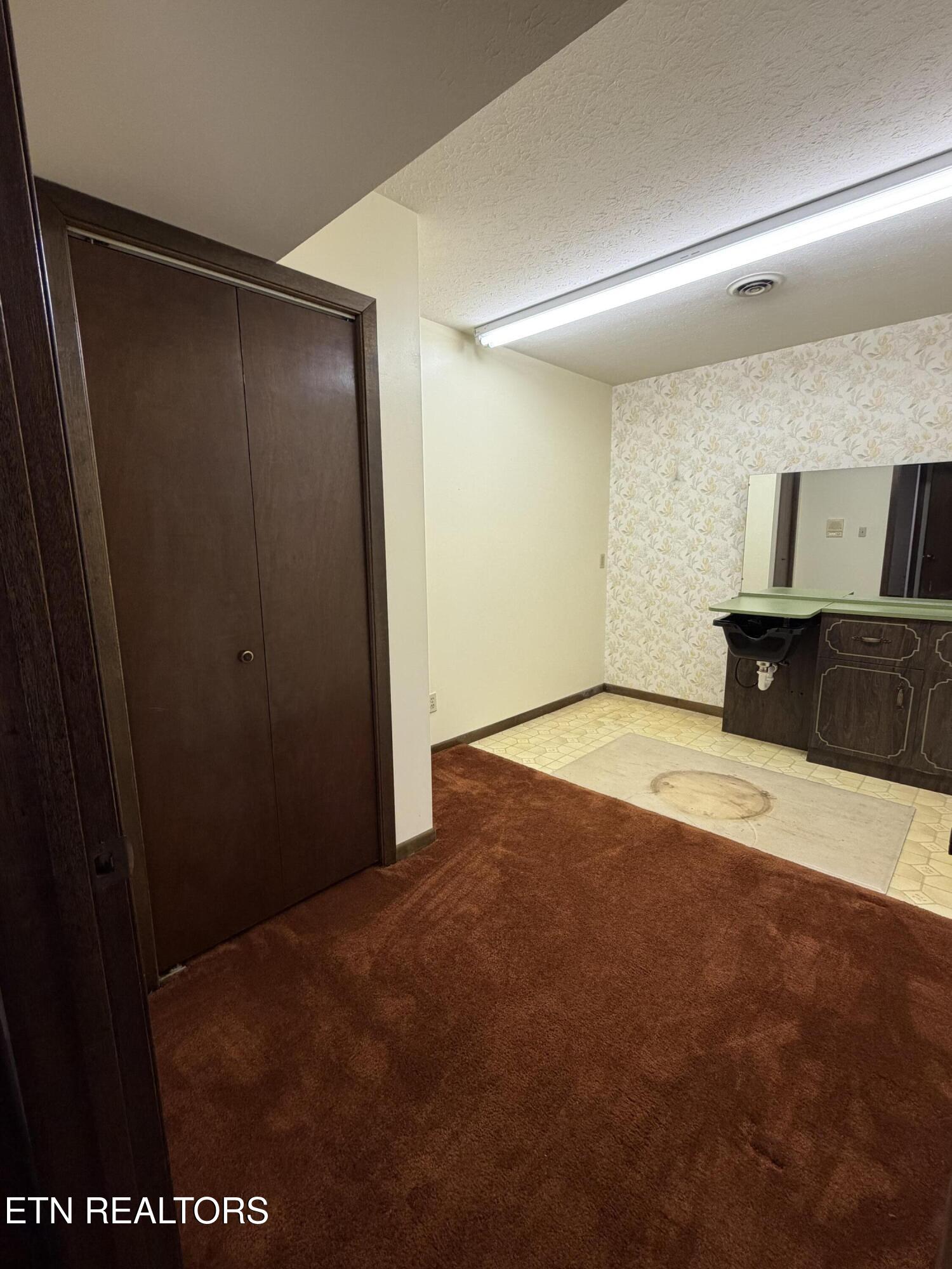1922 N Charles G Seivers Boulevard Clinton TN 37716