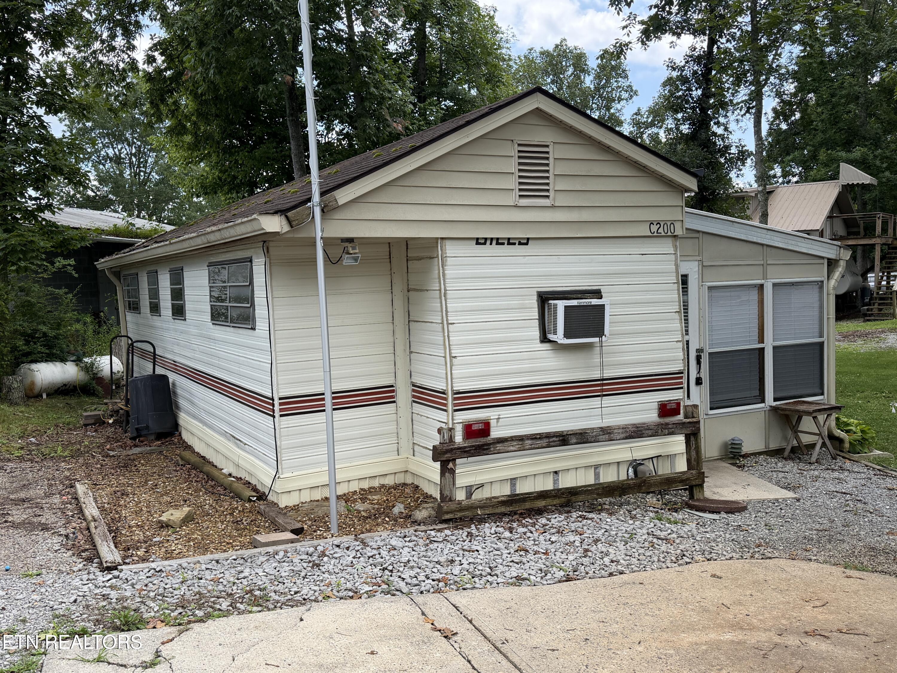 160 Apache Trail Crossville TN 38572