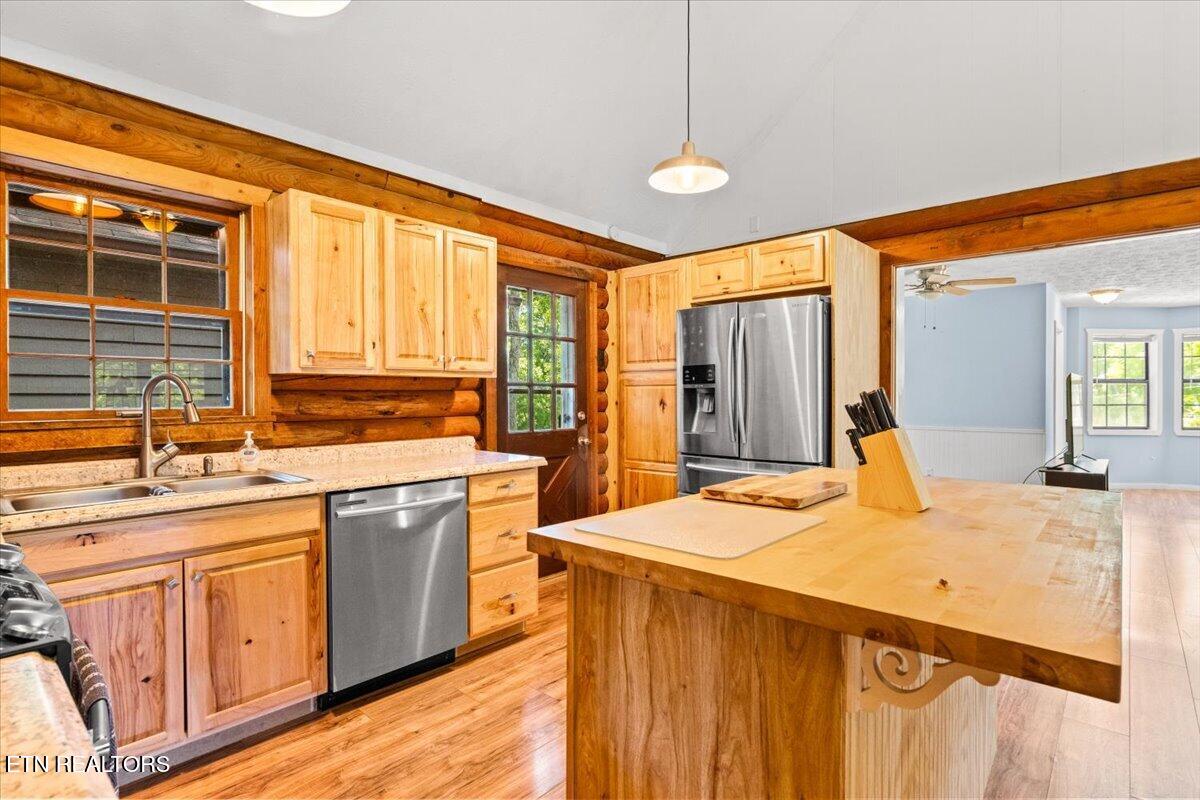 186 Indian Creek Road Jacksboro TN 37757